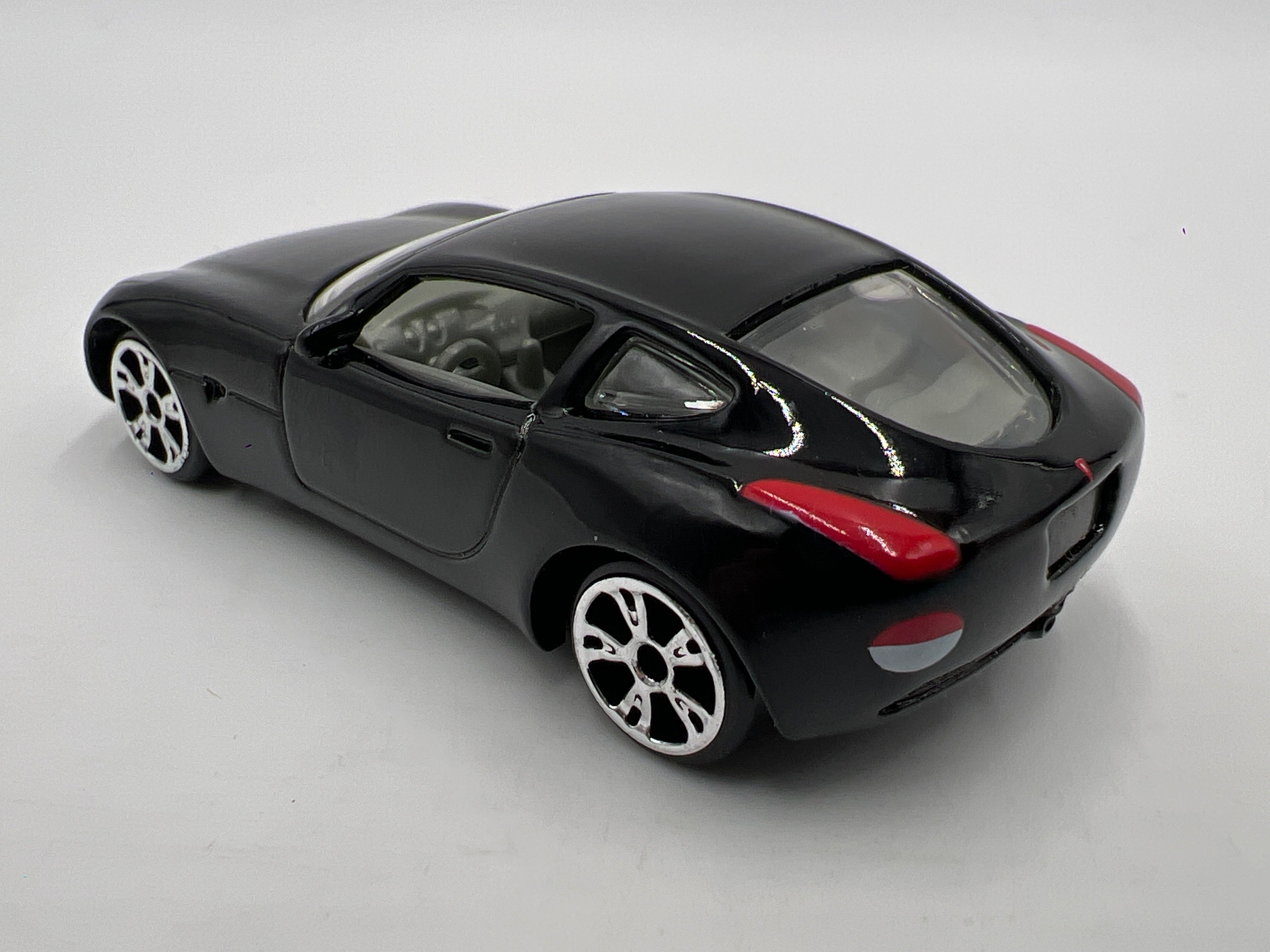 Matchbox 1/64 Superfast #42 Pontiac Solstice Black Loose