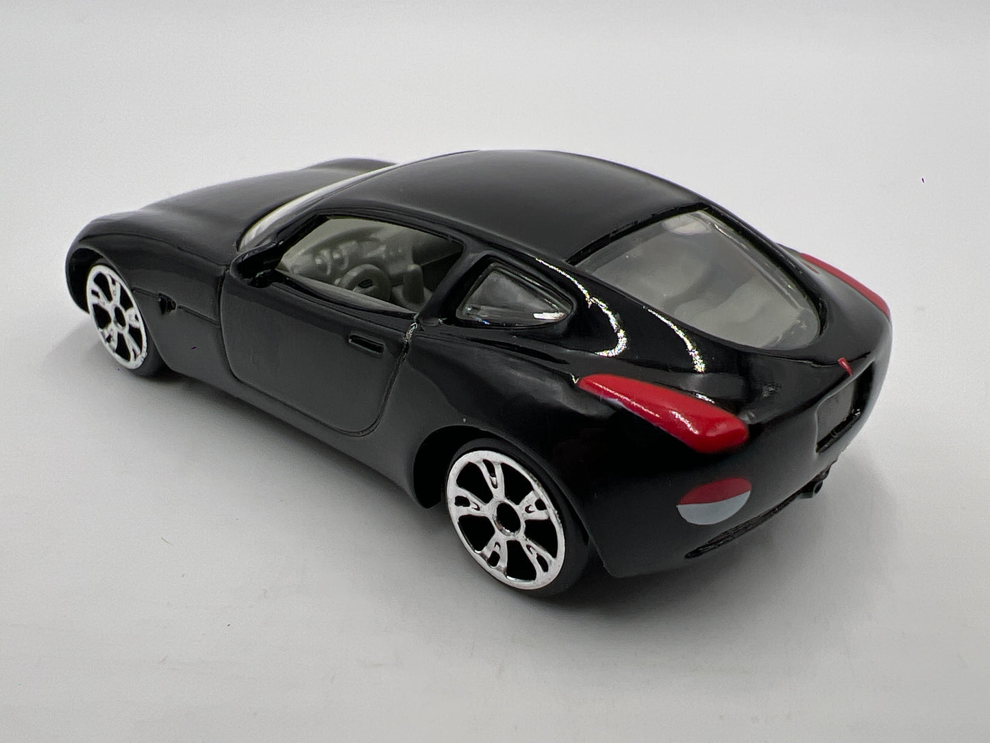 Matchbox 1/64 Superfast #42 Pontiac Solstice Black Loose