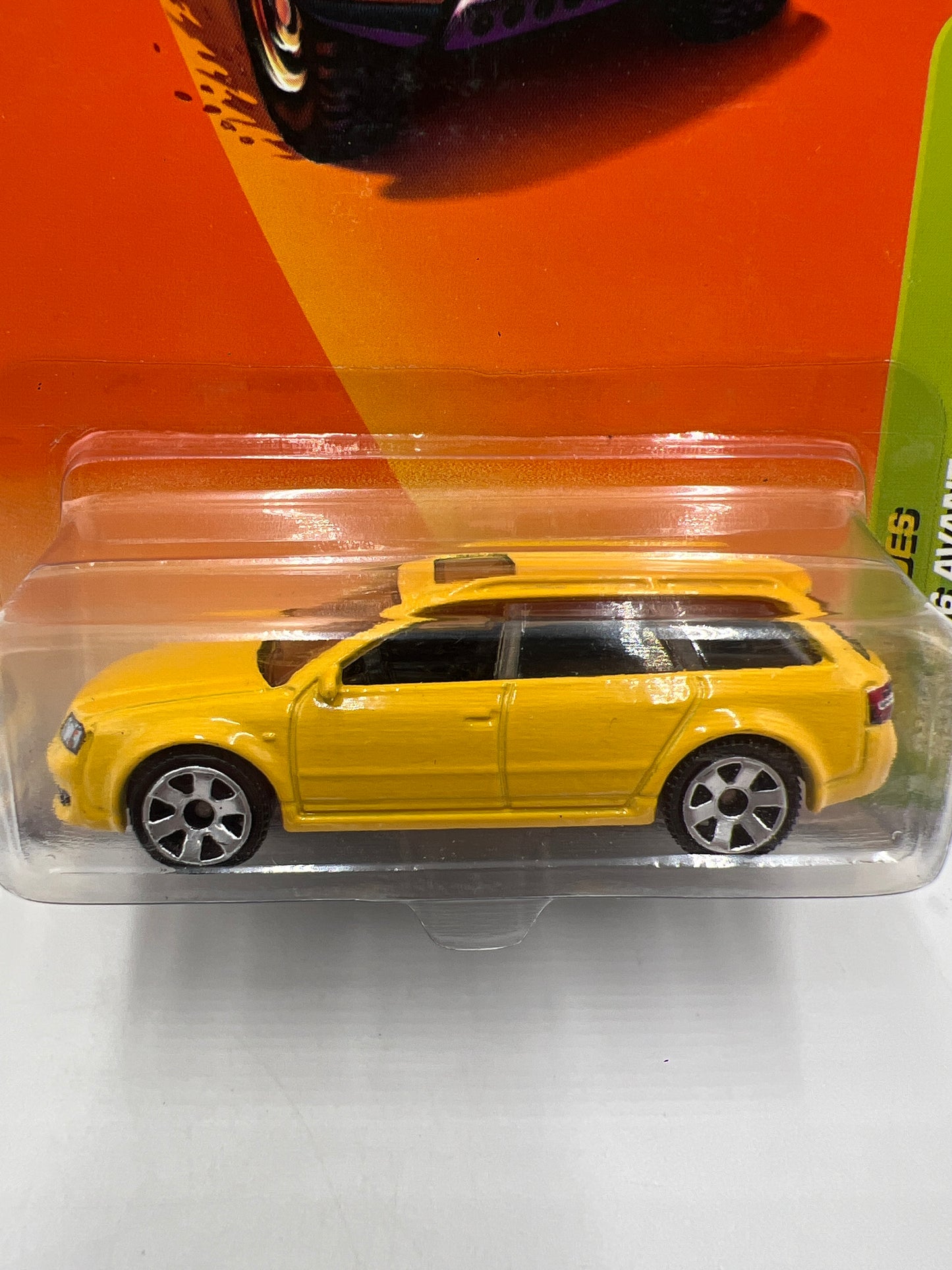 Matchbox Metro Rides  #30 Audi RS6 Avant Yellow 216L