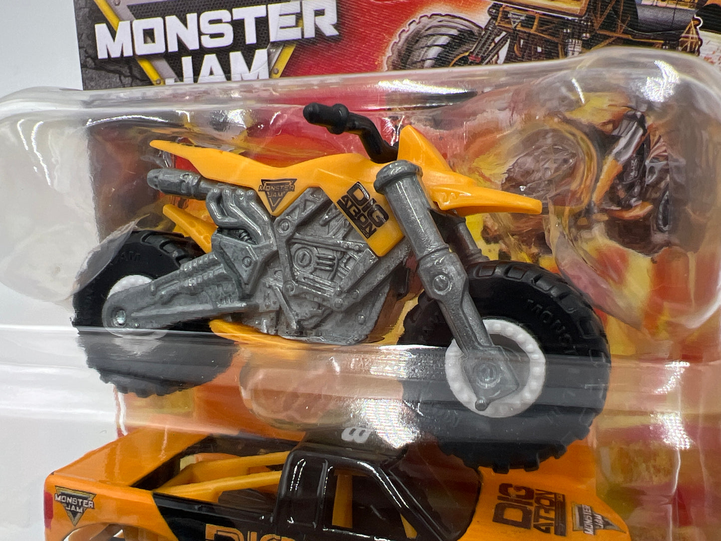 Monster Jam Walmart Exclusive 2 Pack Digatron W/Dirt Bike 134F
