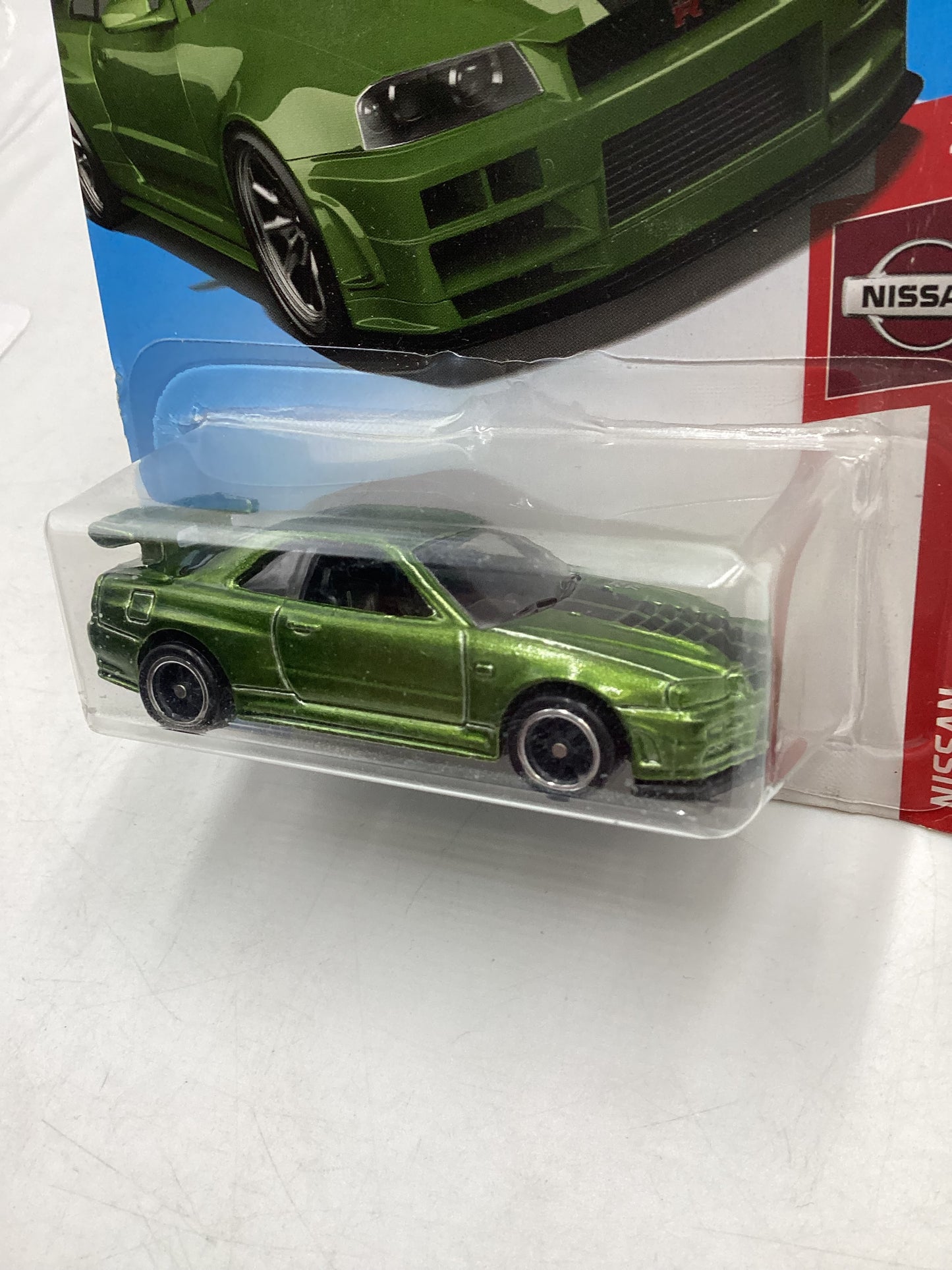 2019 Hot Wheels #045 Super Treasure Hunt Nissan Skyline GT-R BNR34 Green W/Protector Bad Card