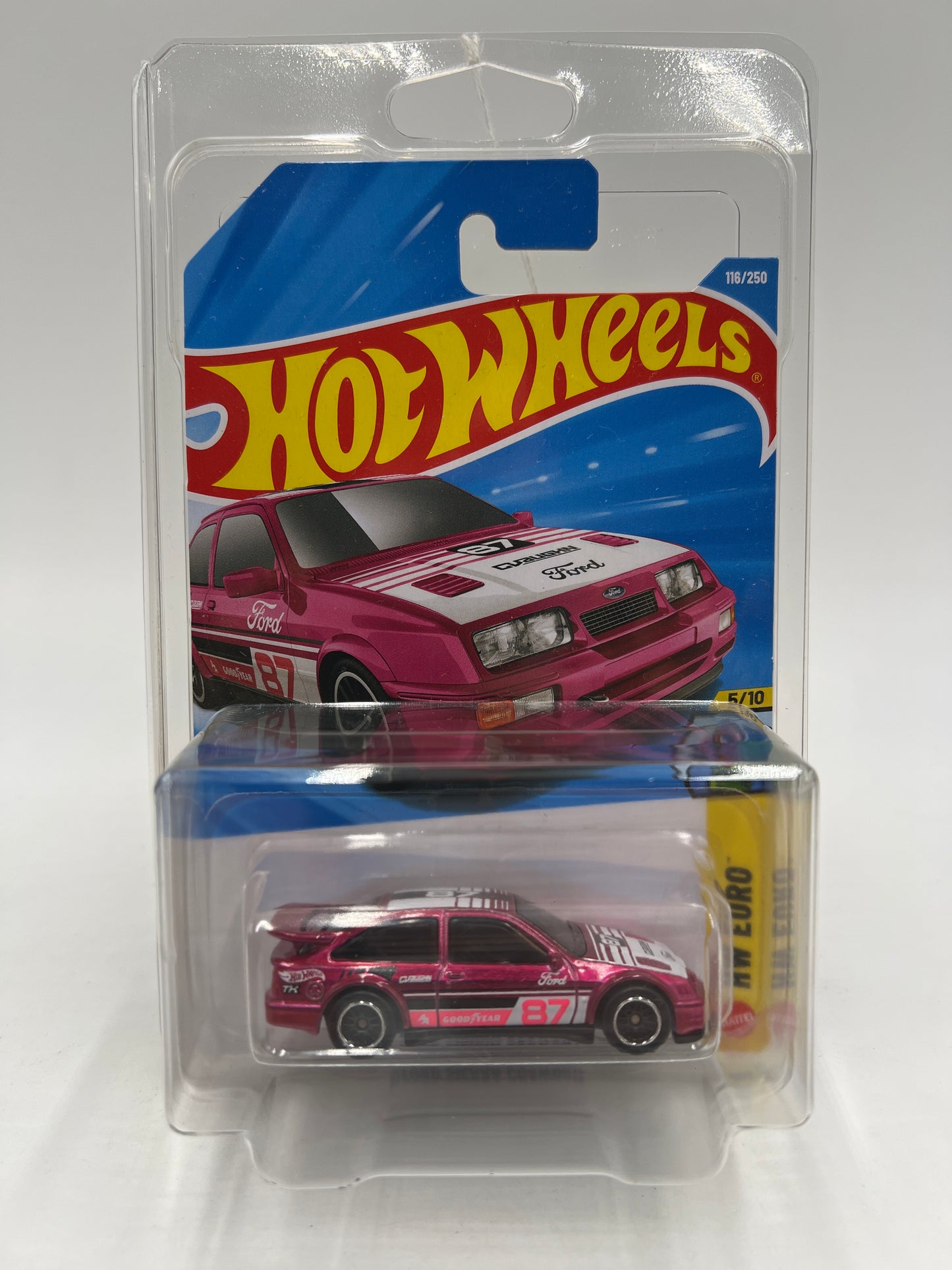 2026 Hot Wheels Super Treasure Hunt #116 87 Ford Sierra Cosworth Pink W/Protector Intl Card 1