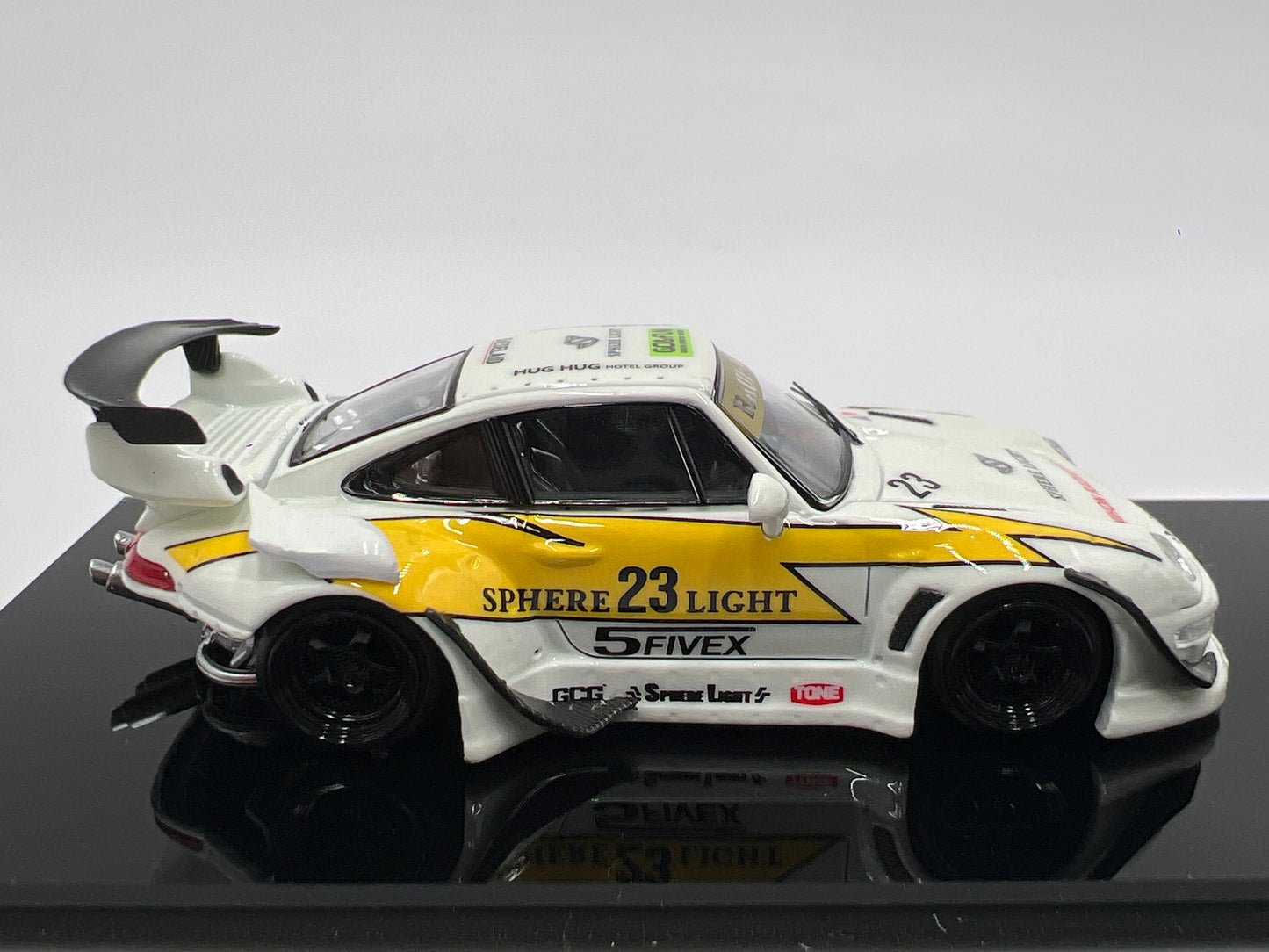 Street Warrior x Ghost Player #262/299 Glow In The Dark Porsche 993 RWB White/Yellow VHTF See Pics For Glow