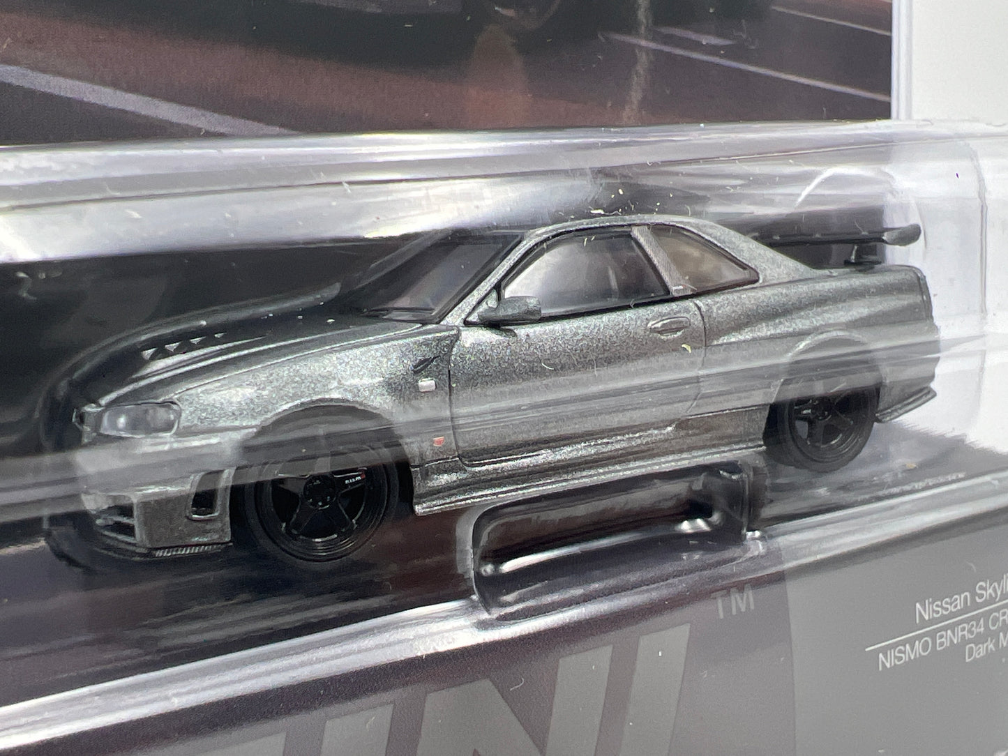 Mini GT #1160 Nissan Skyline GT-R Nismo BNR34 CRS Version Gray