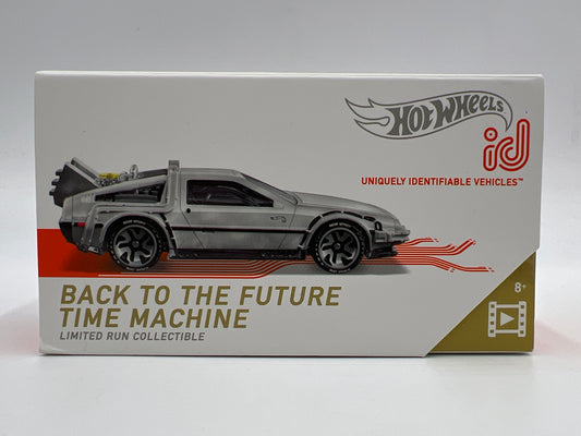 Hot Wheels iD Screen Time Series 1 #5 Back To The Future Time Machine Silver Sealed