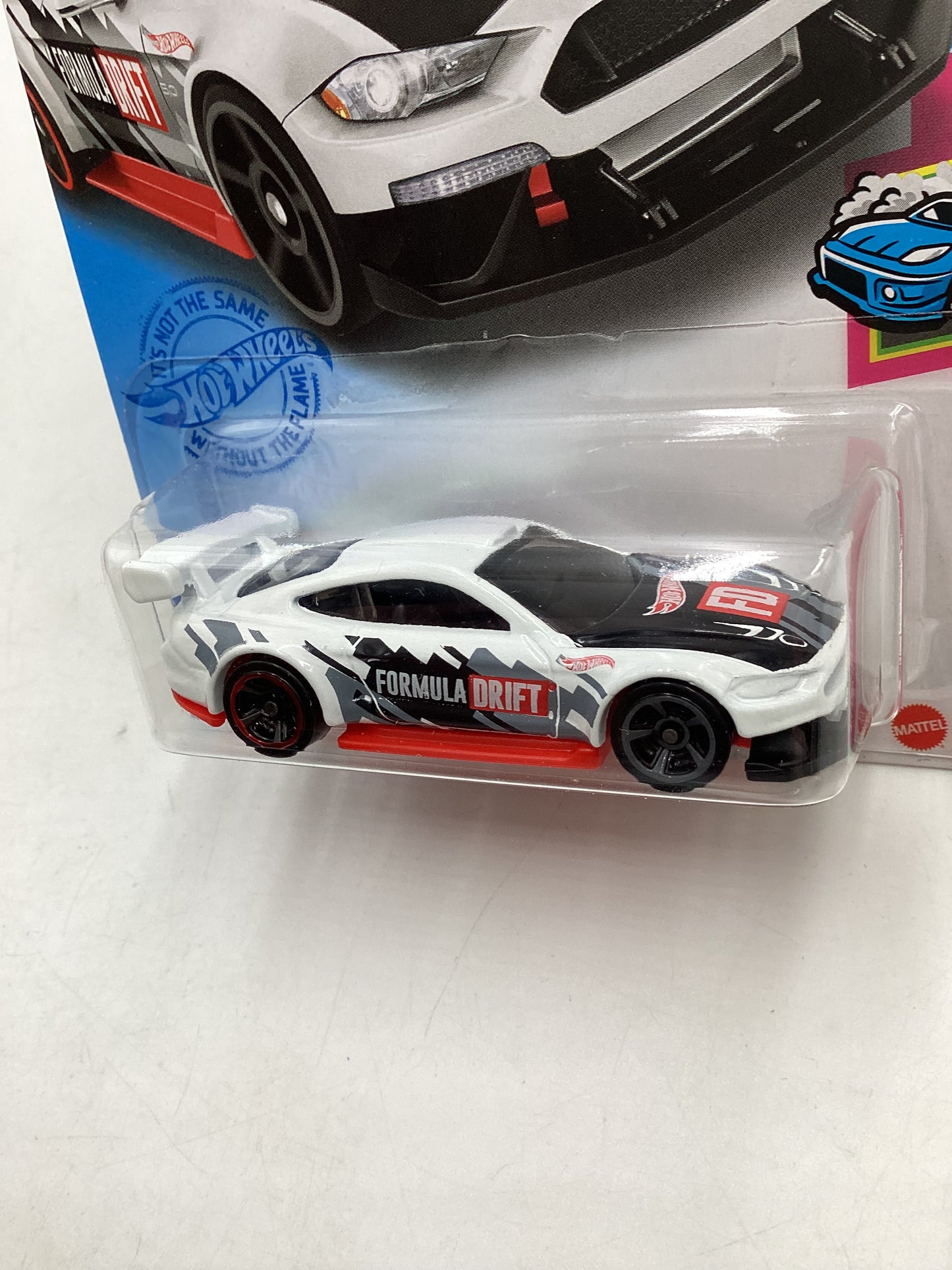 2021 Hot Wheels #127 Custom 18 Ford Mustang GT White Kroger exclusive 236C