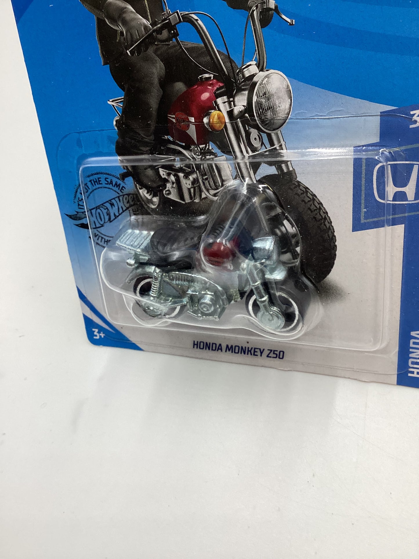 2020 Hot Wheels #10 Honda Monkey Z50 Red 80A