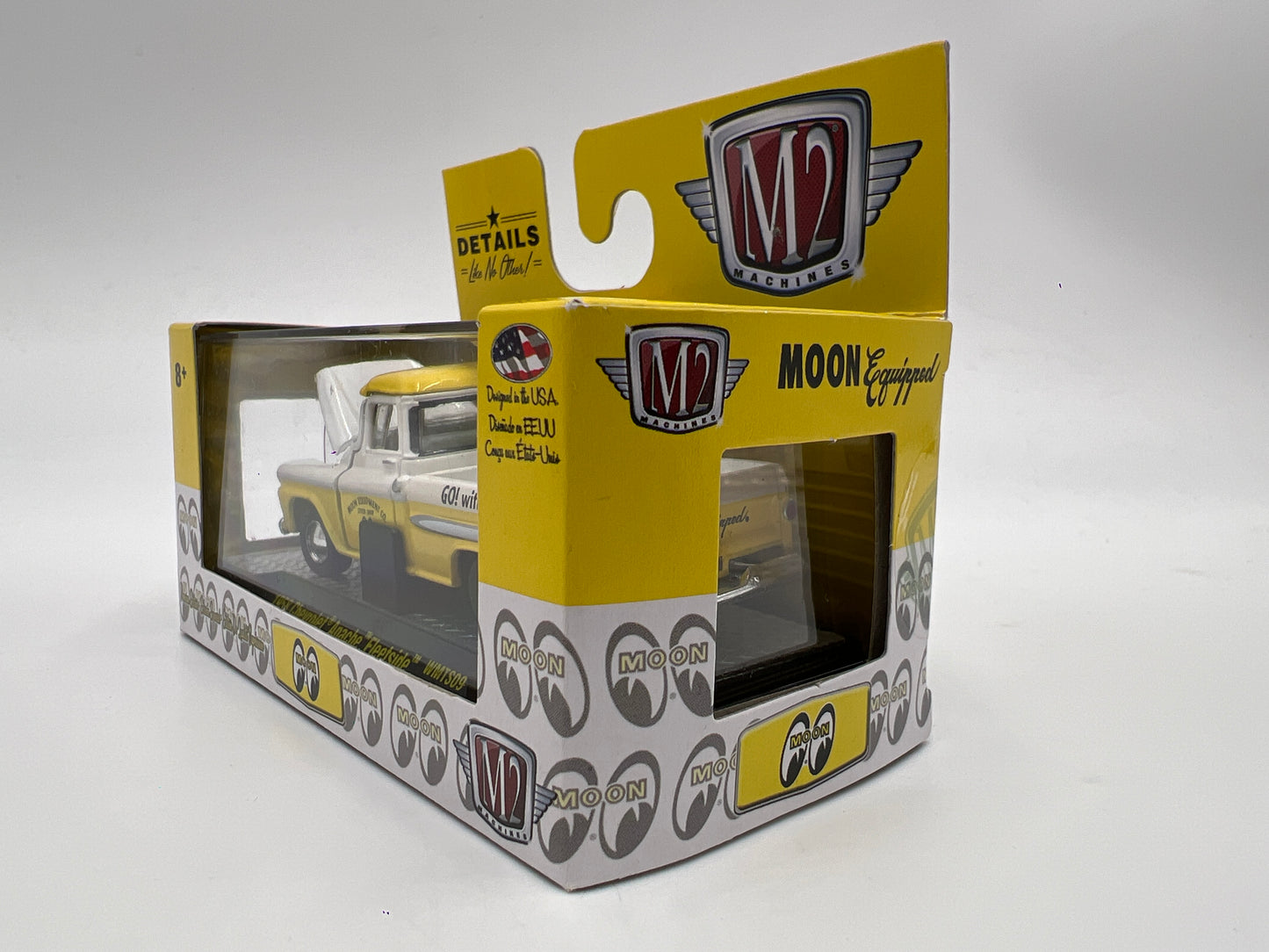 M2 Machines Walmart Exclusive 1958 Chevrolet Apache Fleetside Mooneyes WMTS09