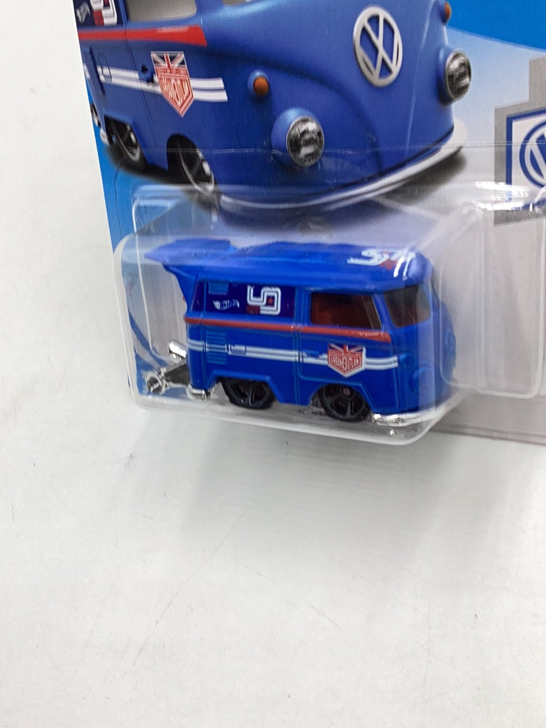 2019 hot wheels #136 Volkswagen Kool Kombi