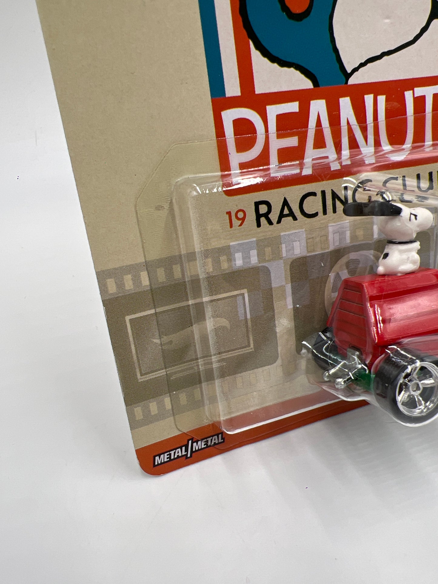 Hot Wheels Premium Pop Culture Peanuts Snoopy racing club 271H