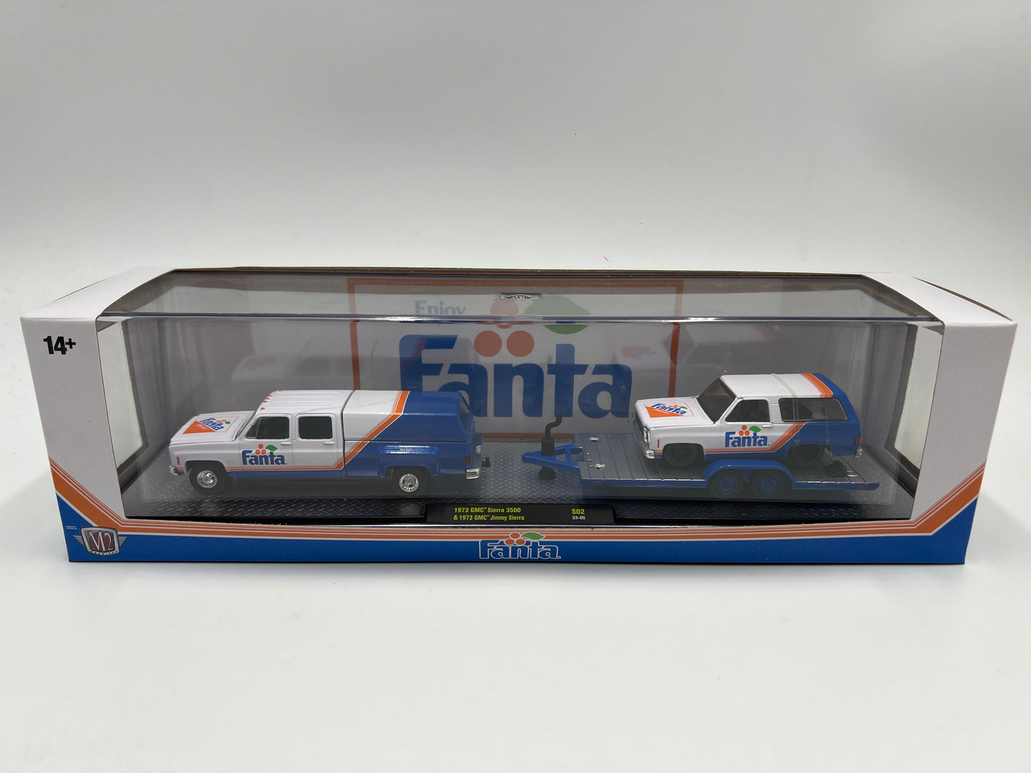 M2 Machines Auto Haulers Fanta 1973 GMC Sierra 3500 & 1973 GMC Jimmy Sierra S02