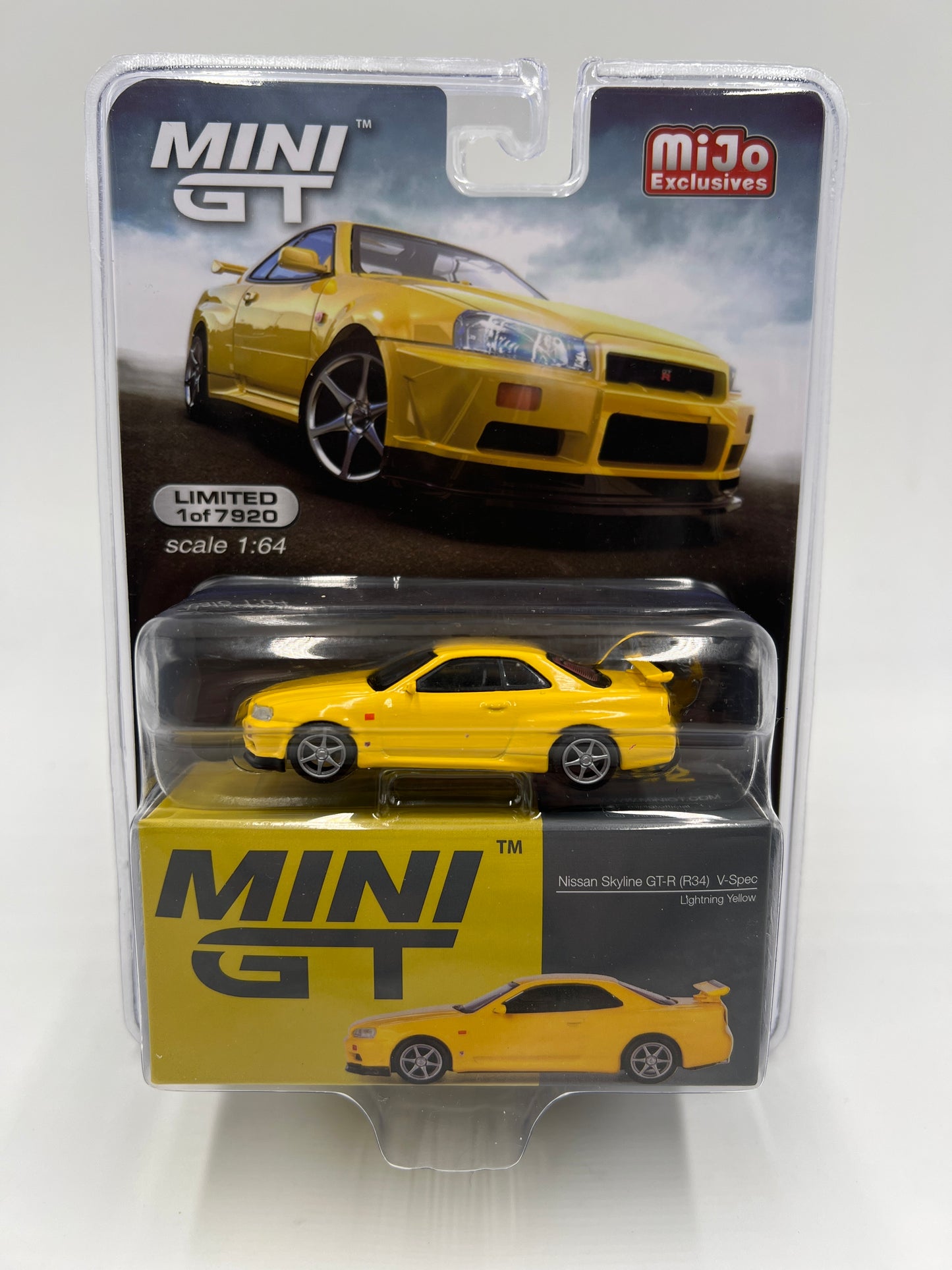 Mini GT Mijo Exclusives #762 Nissan Skyline GT-R R34 V-Spec Yellow