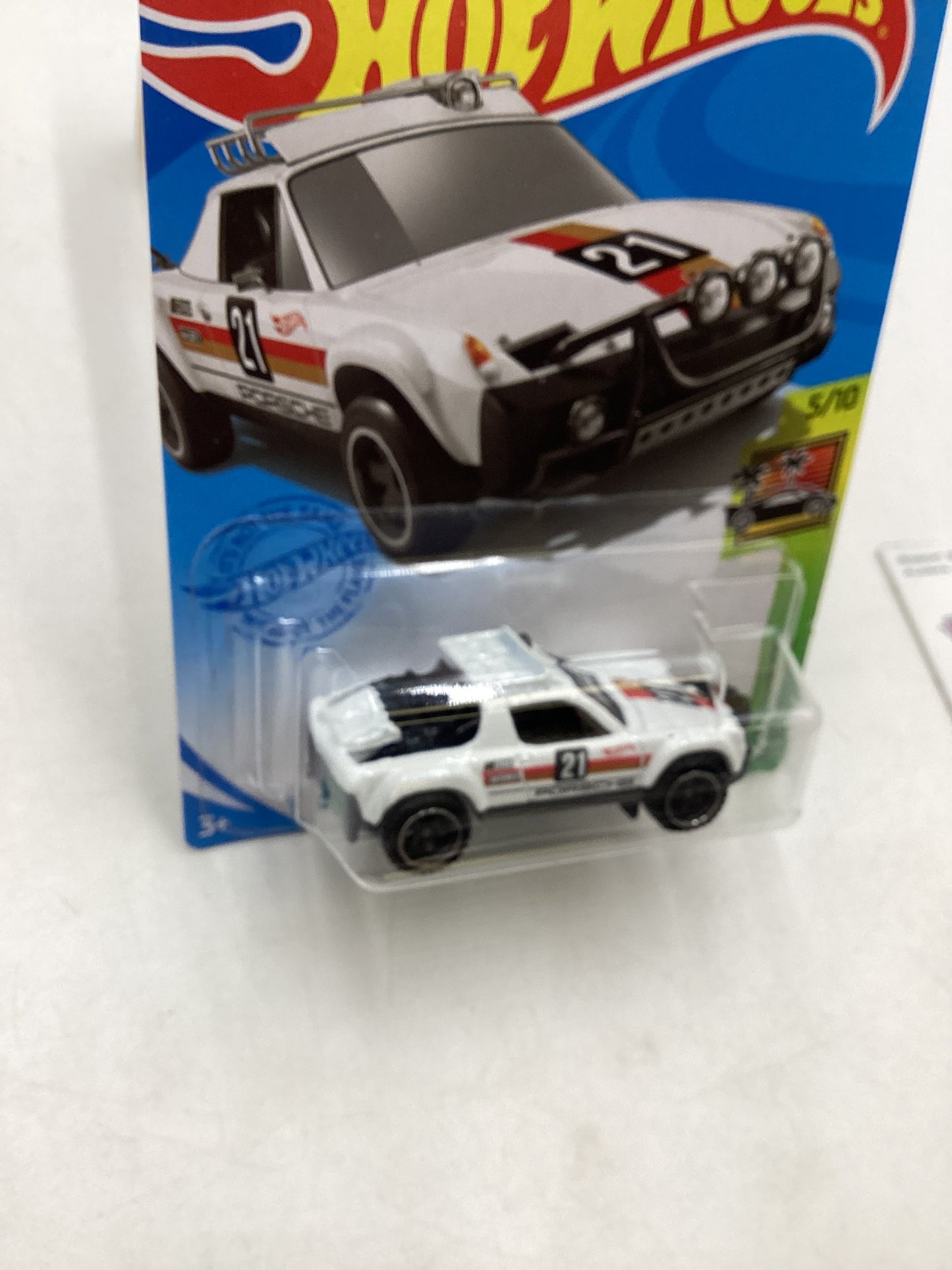 2021 Hot wheels #223 Porsche 914 Safari White 100E