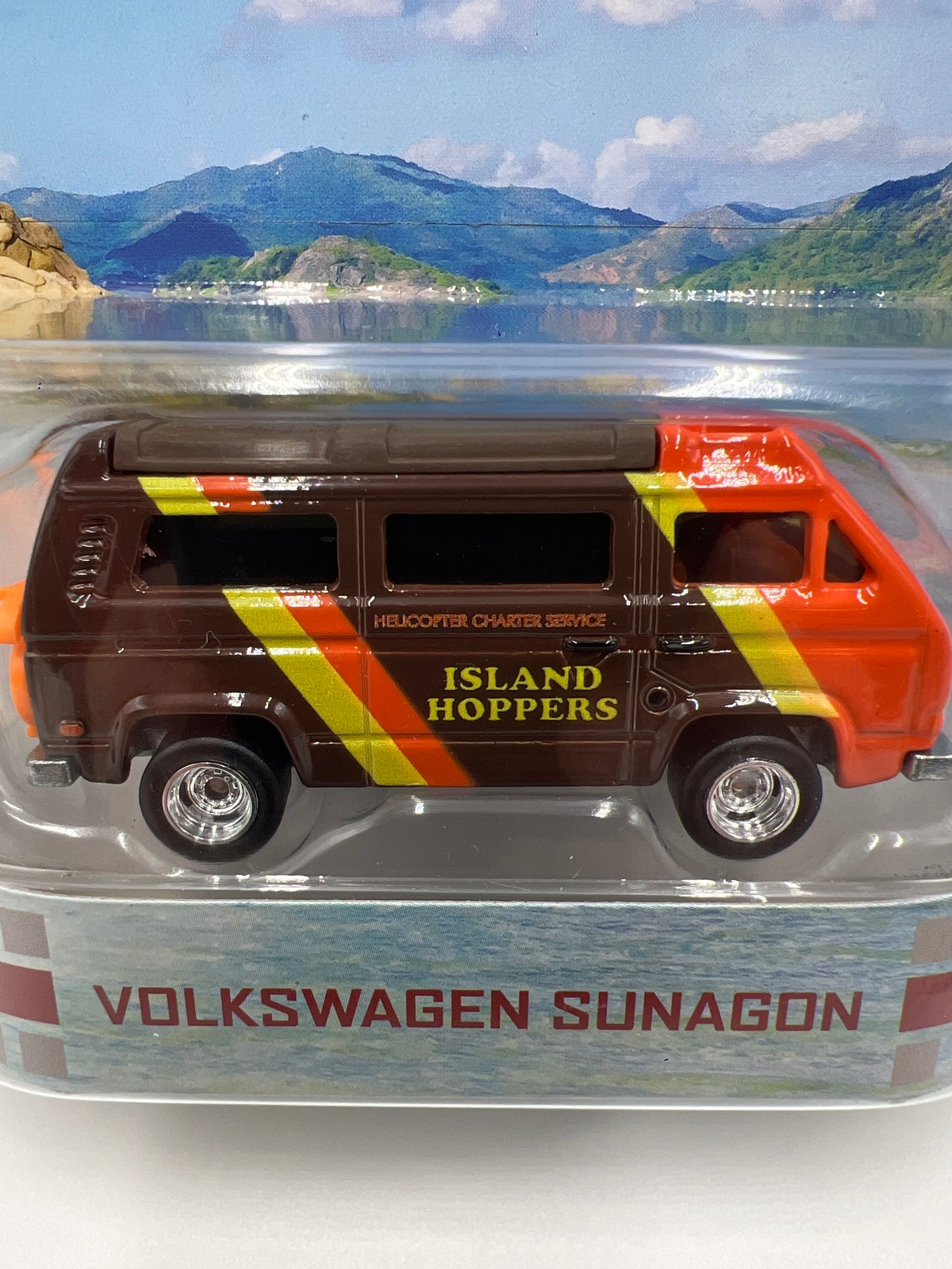 Hot Wheels Retro Entertainment Magnum PI Volkswagen Sunagon W/Protector (Bad J Hook)