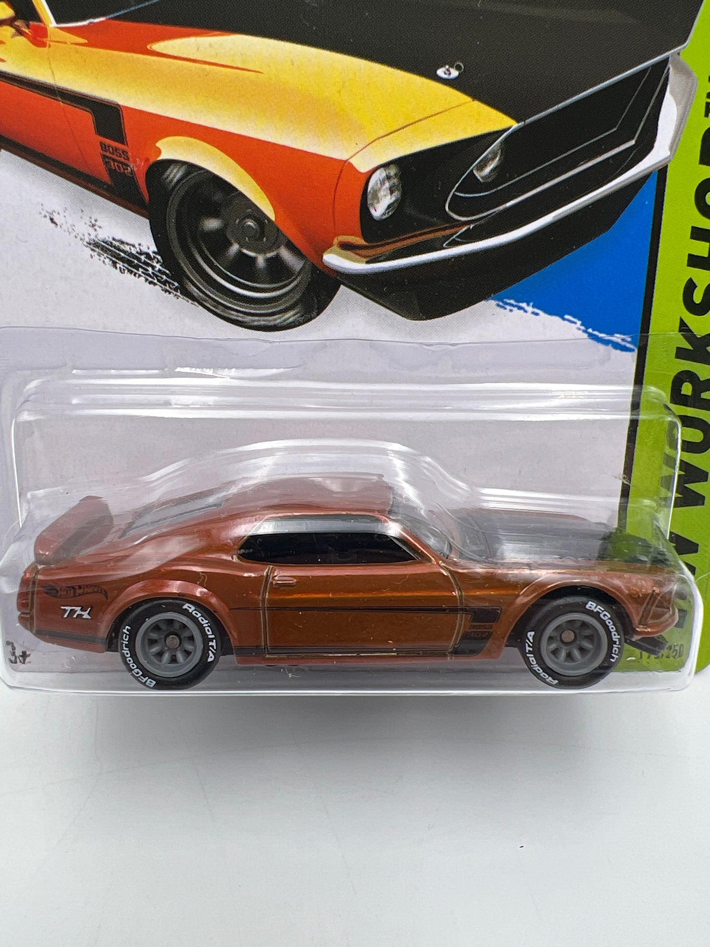2015 Hot Wheels Super Treasure Hunt #195 69 Ford Mustang Boss 302 W/Protector