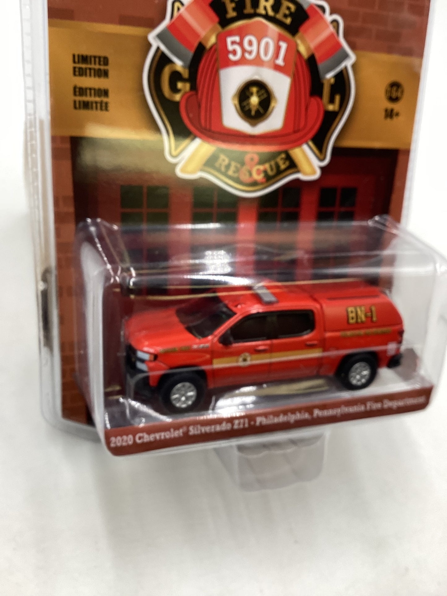 Greenlight Fire and Rescue Series 2 2020 Chevrolet Silverado Z71 Philadelphia Pennsylvania Fire Department 175G