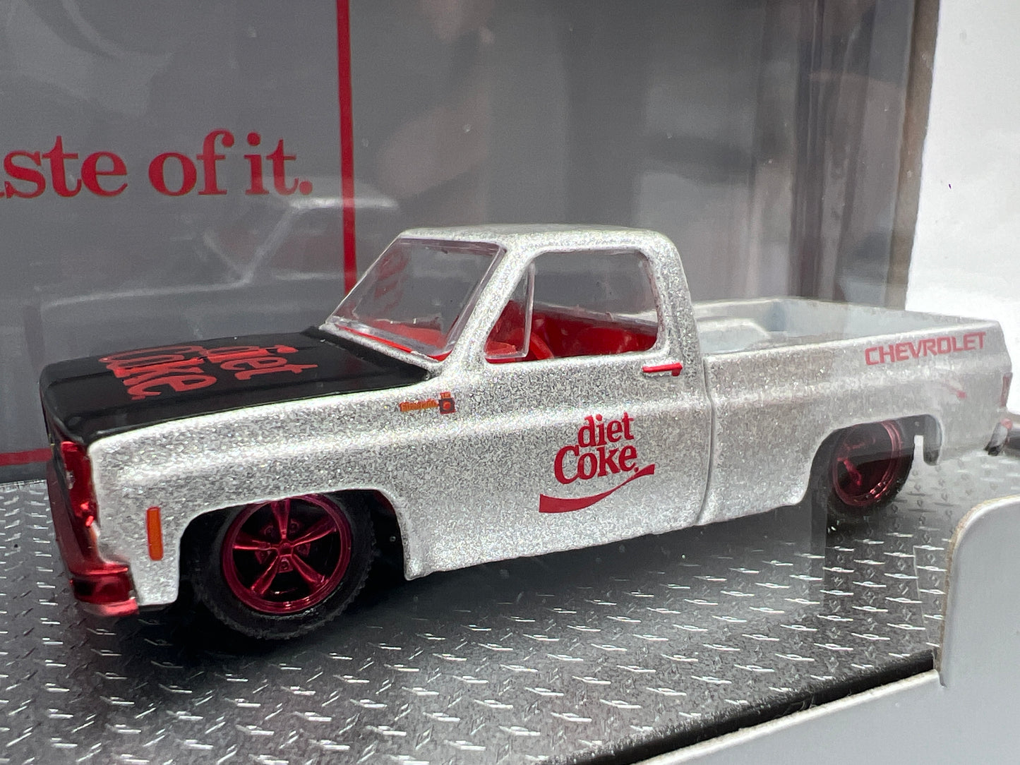 M2 Machines Auto Haulers CHASE Diet Coke 1968 Chevrolet C60 Truck & 1979 Chevrolet Silverado TW16