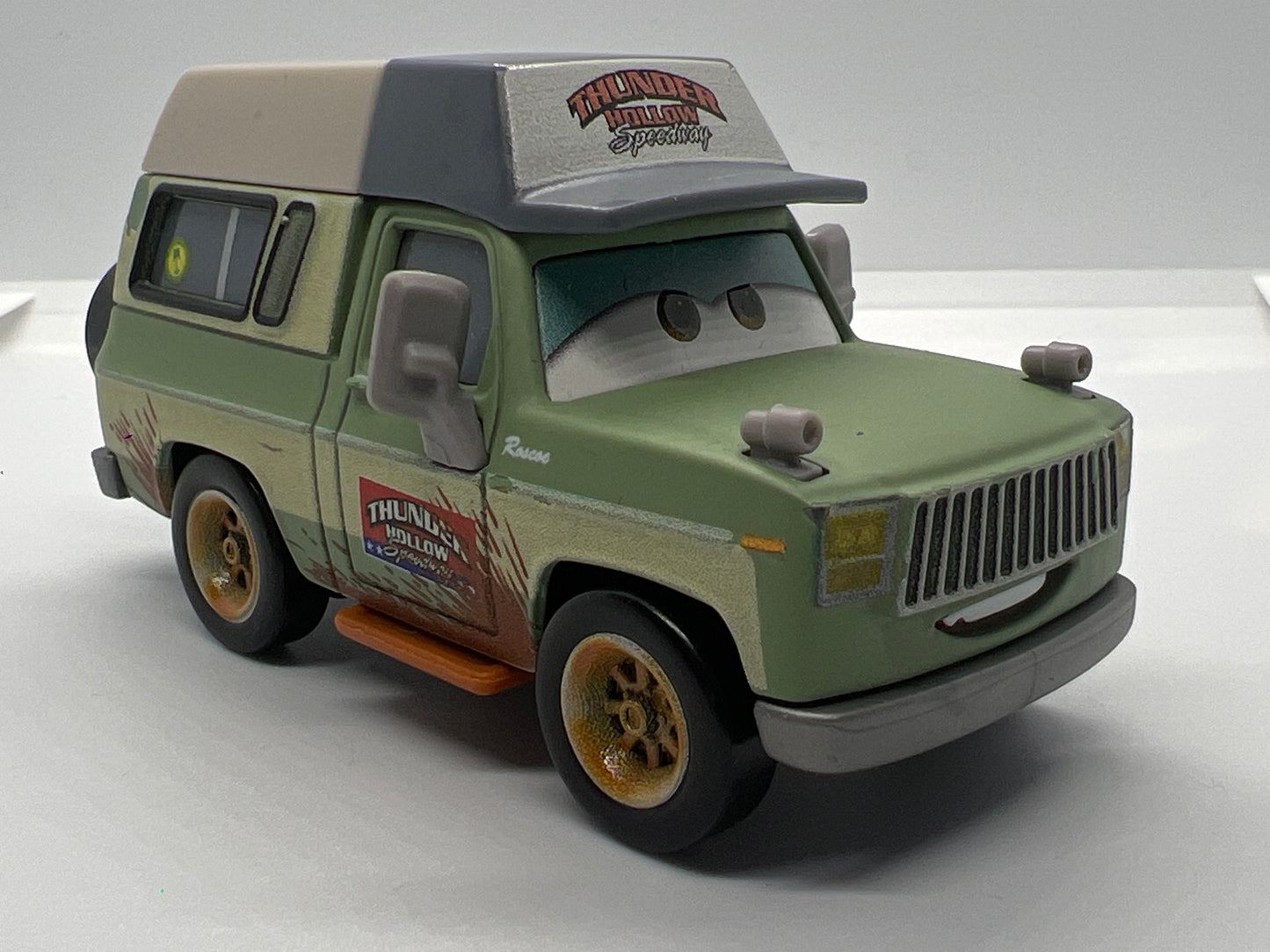 Disney Pixar Cars 3 Deluxe Roscoe Thunder Hauler Green Loose