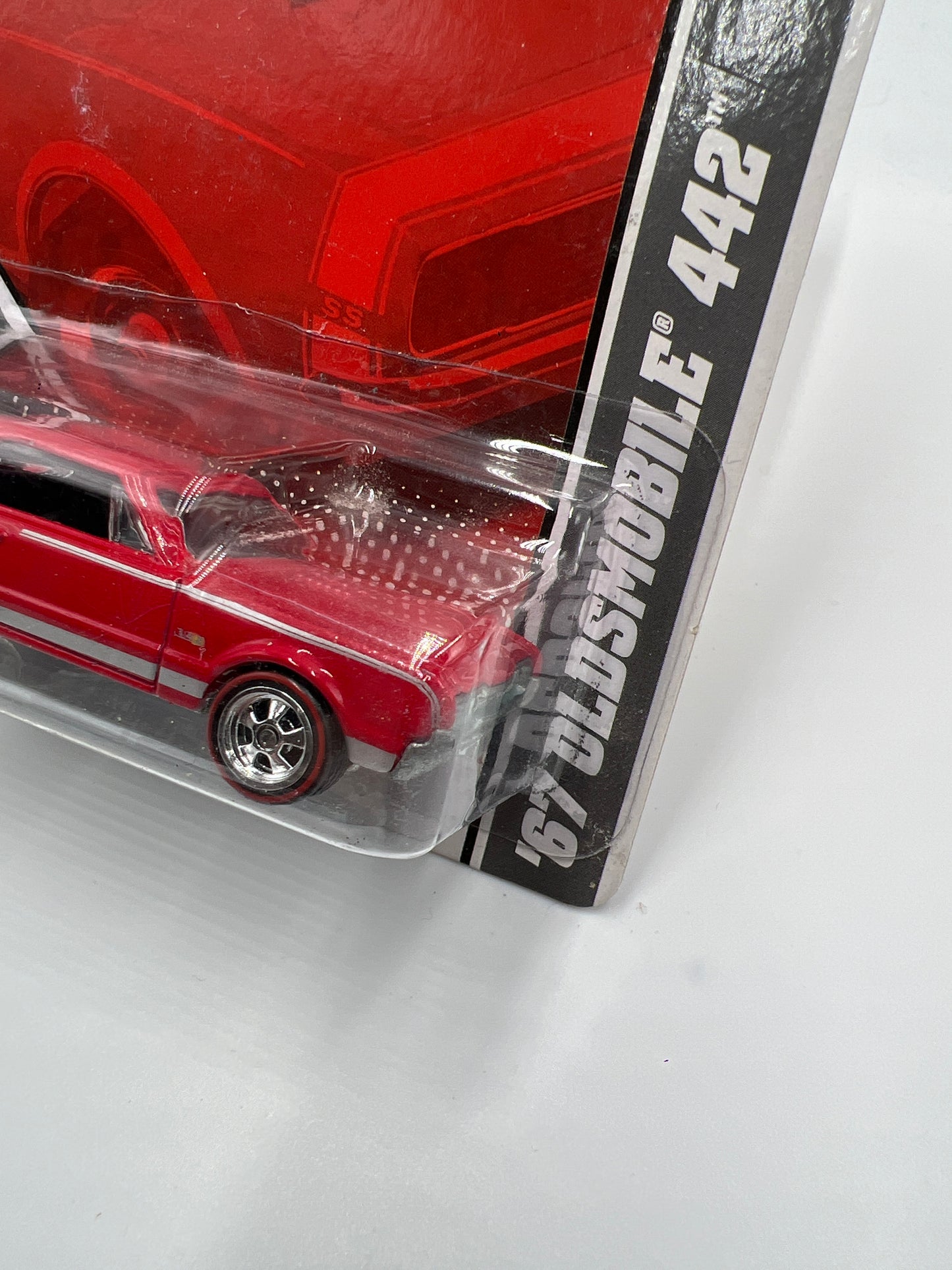 Hot Wheels Garage Premium #13 67 Oldsmobile 442 Red W/Protector