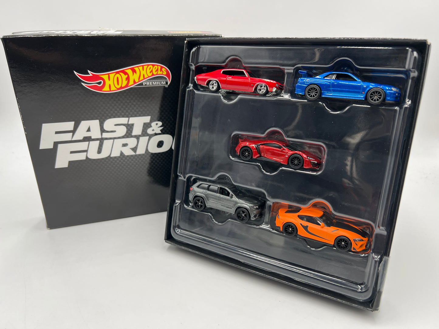 Hot Wheels Premium Fast and Furious 5 Car Set HJC15