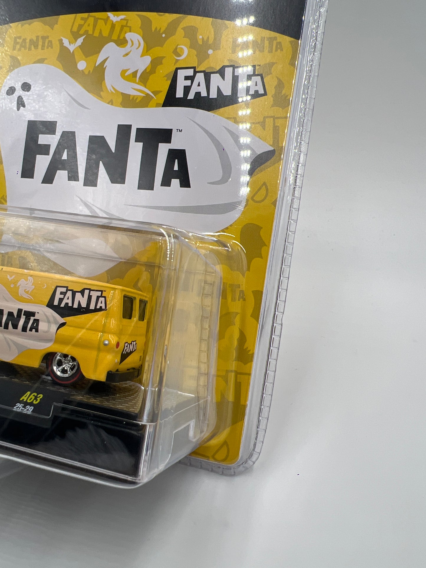 2025 M2 Machines Fanta 1964 Dodge A100 Panel Van Yellow A63 197A