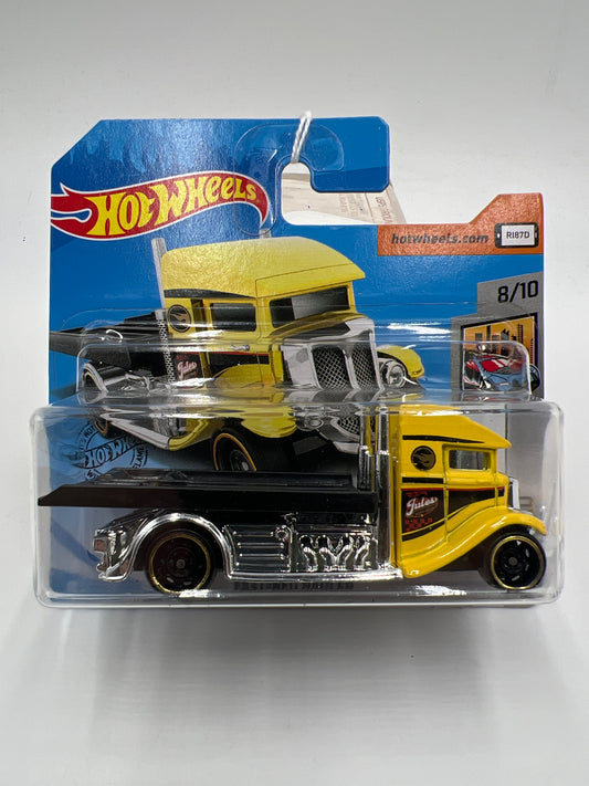 2019 Hot Wheels Treasure Hunt #207 Fast-Bed Hauler Yellow Short Card 273D