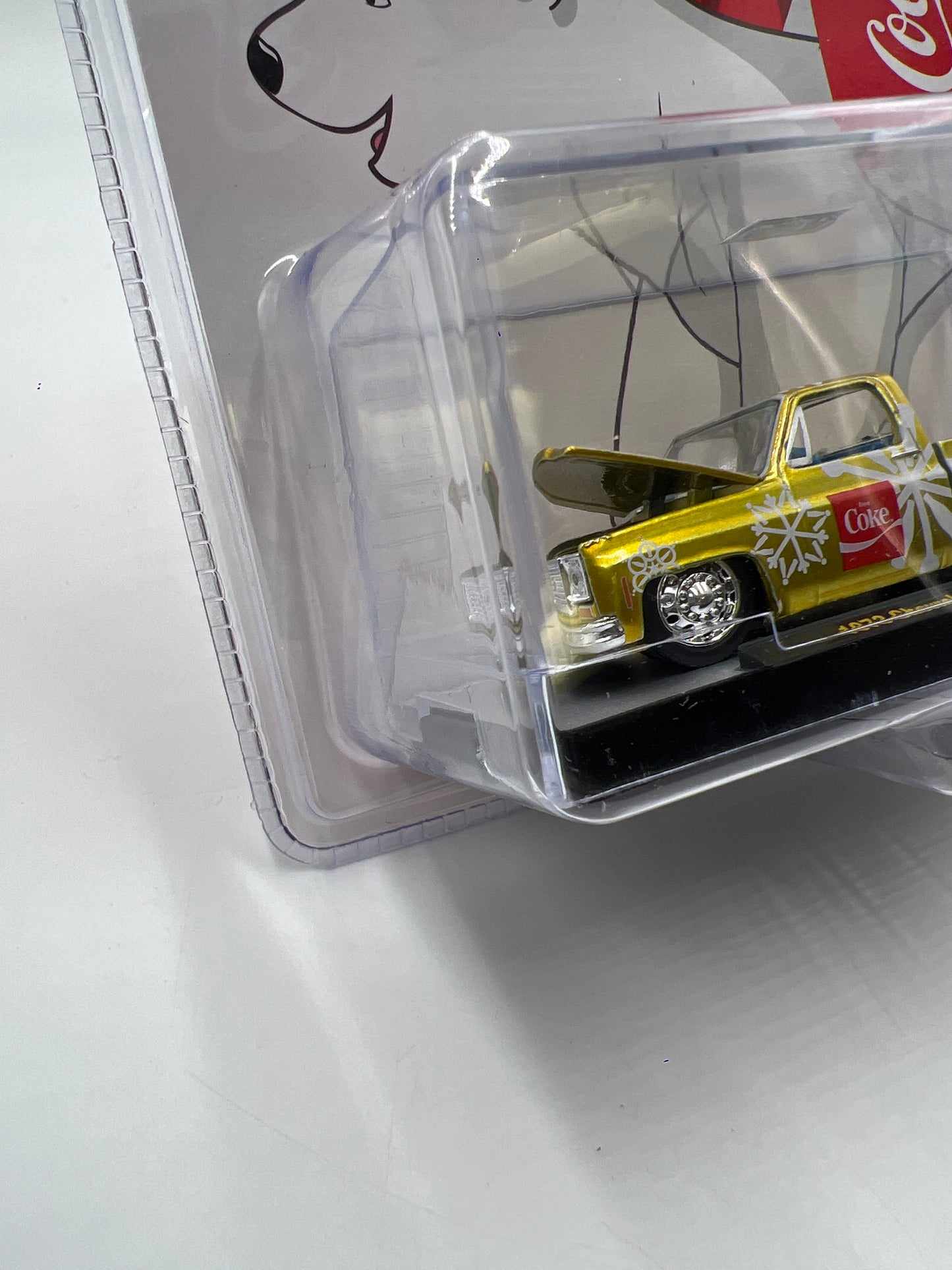 2024 M2 Machines Holiday Coca Cola 1973 Chevrolet Cheyenne Super 30 Gold SK09