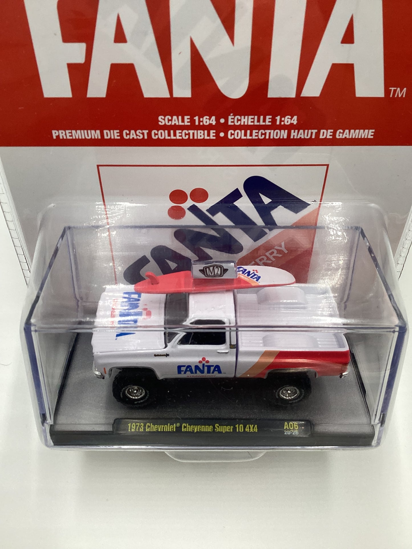 M2 Machines Fanta 1973 Chevrolet Cheyenne Super 10 4x4 A06