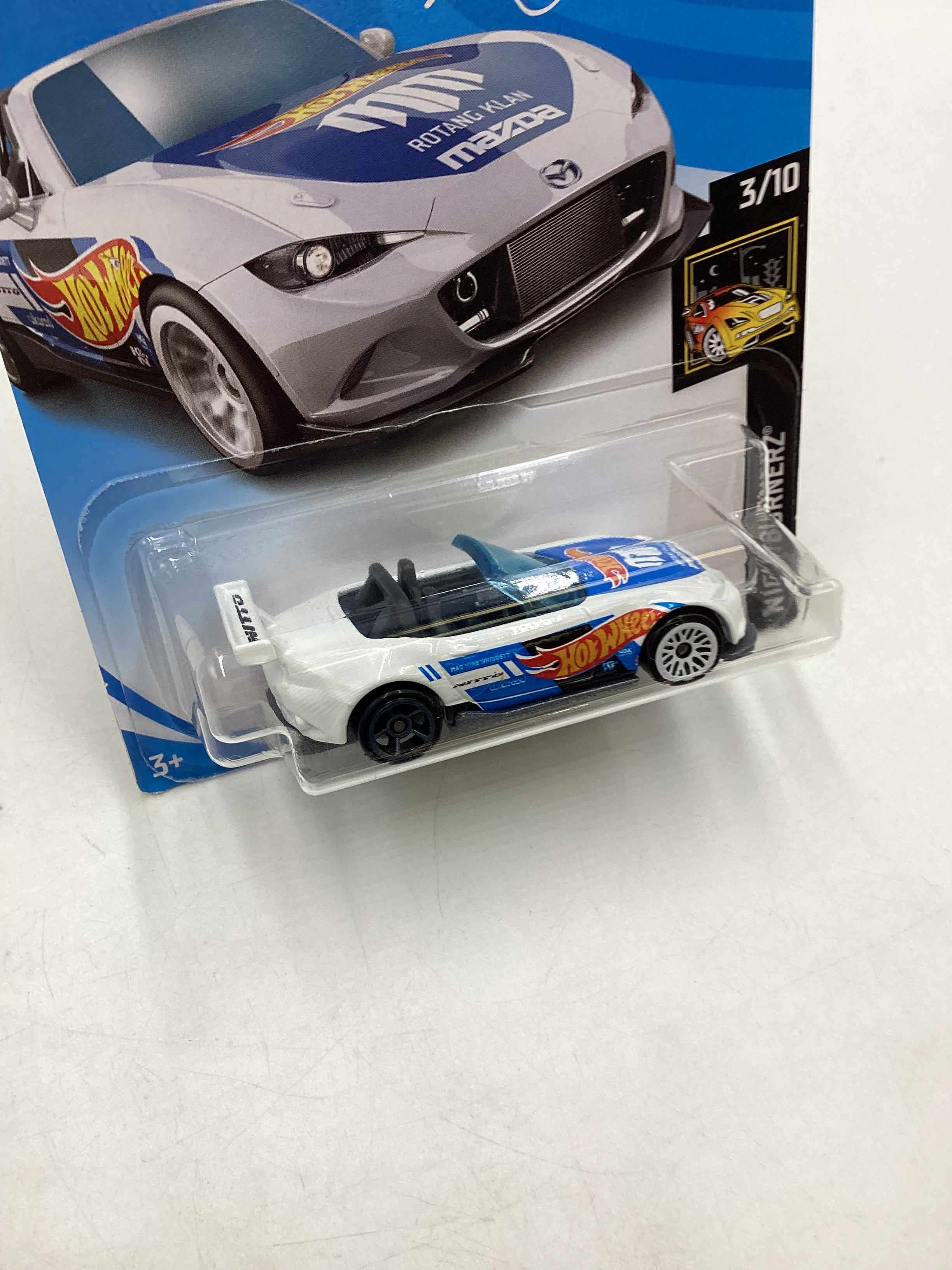 2018 Hot Wheels #040 15 Mazda MX-5 Miata White 86D – carolinasdiecast