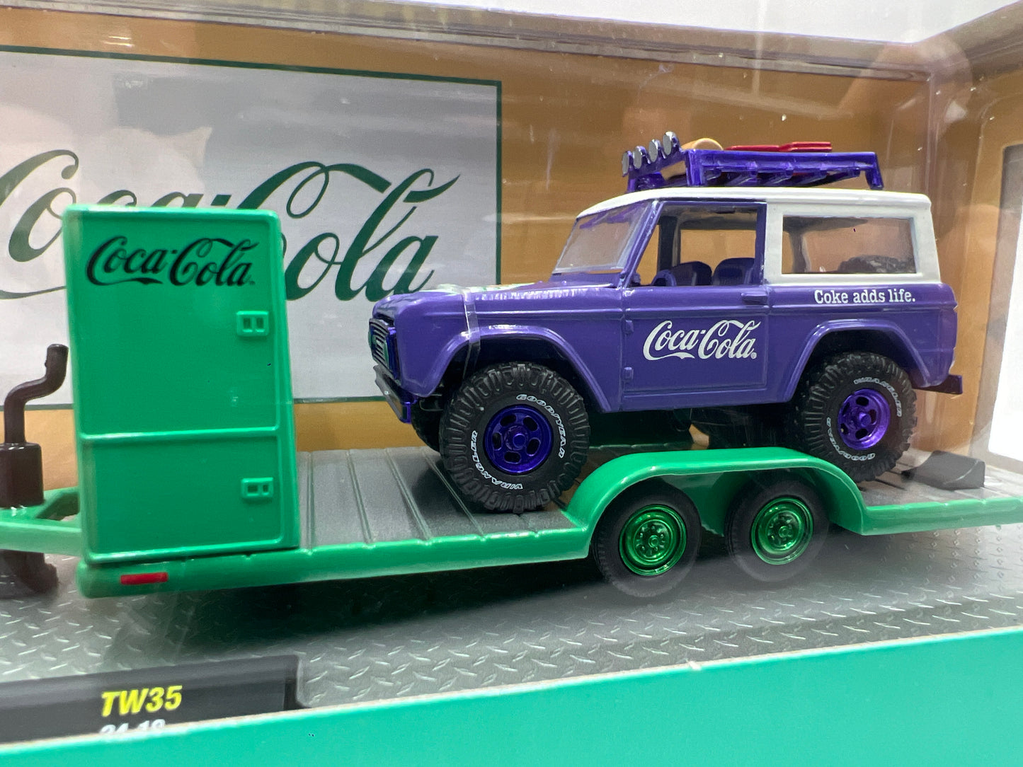 M2 Machines Auto Haulers Coca Cola CHASE 1969 Ford F-100 Ranger 4x4 & 1966 Ford Bronco TW35