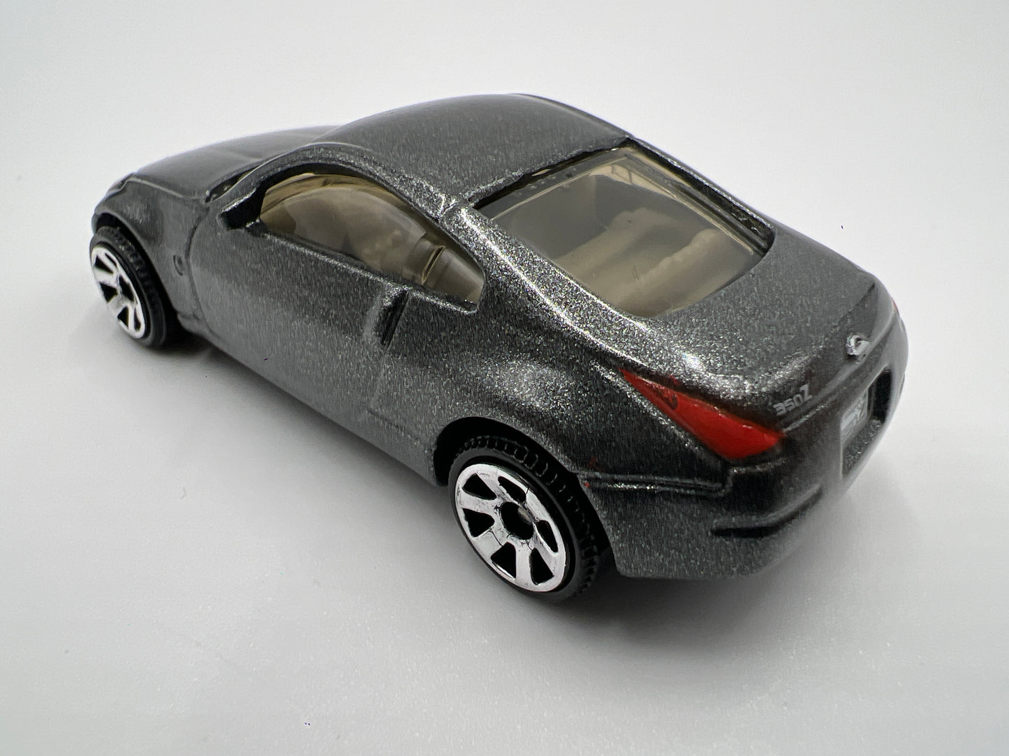 Matchbox 1/64 Nissan 350Z Gray Loose