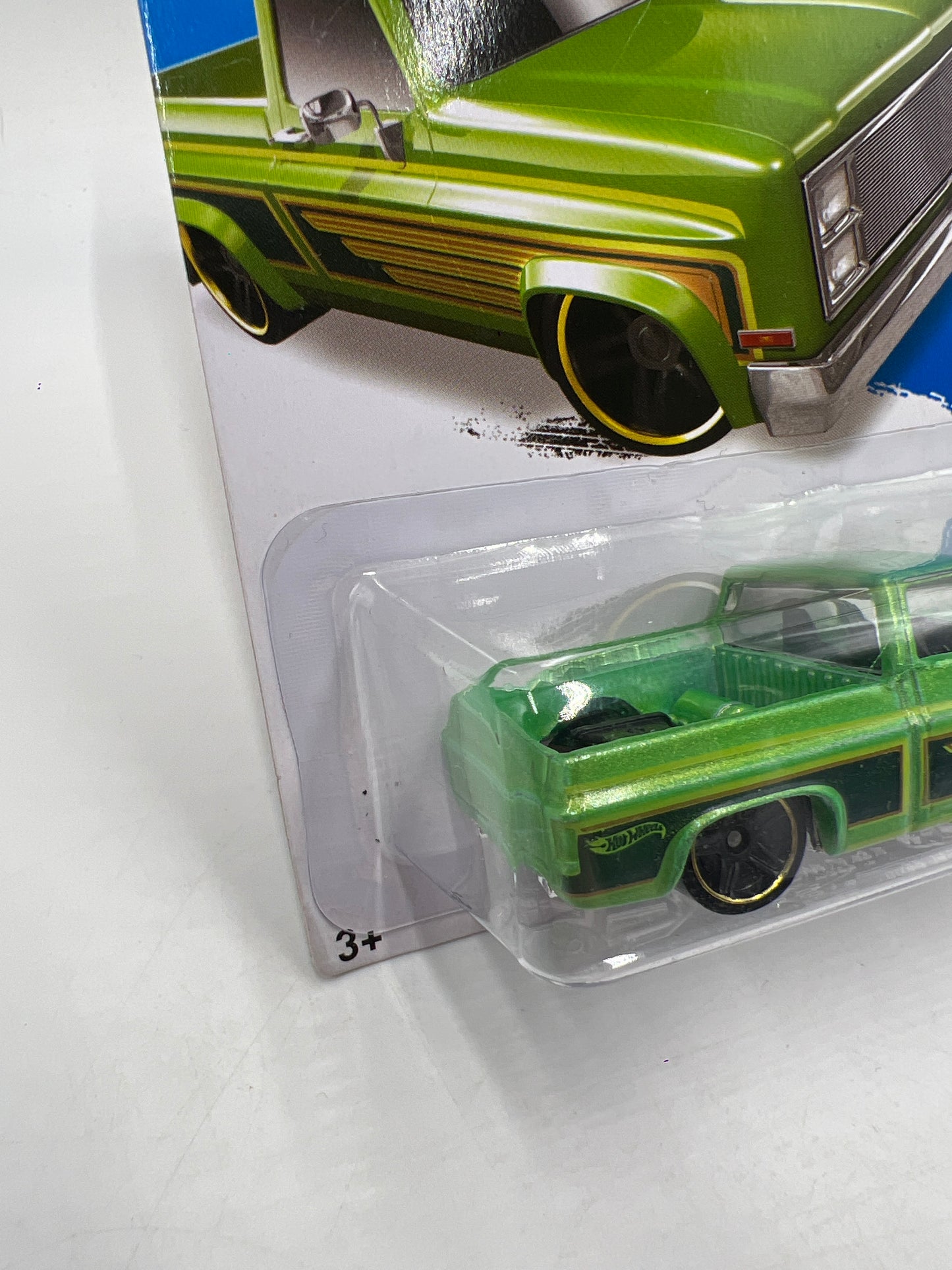 2014 Hot Wheels Kmart Exclusive #136 83 Chevy Silverado Green W/Protector