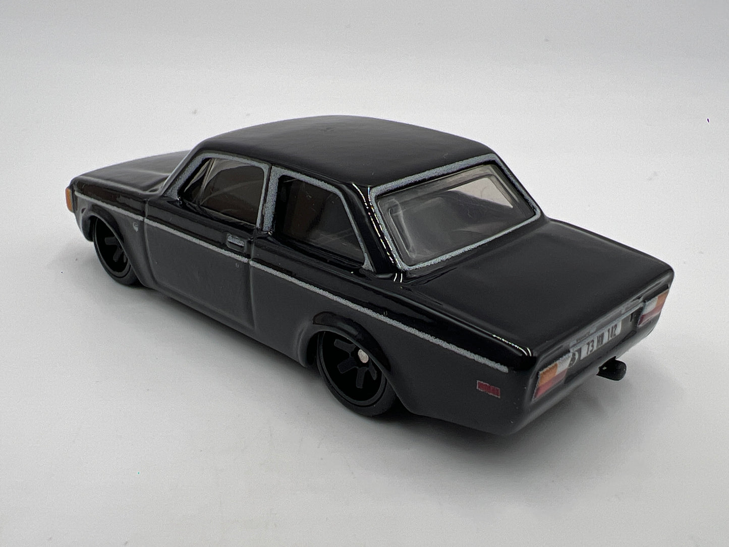 Hot Wheels Premium Car Culture CHASE Auto Strasse #0 73 Volvo 142 GL Black Loose