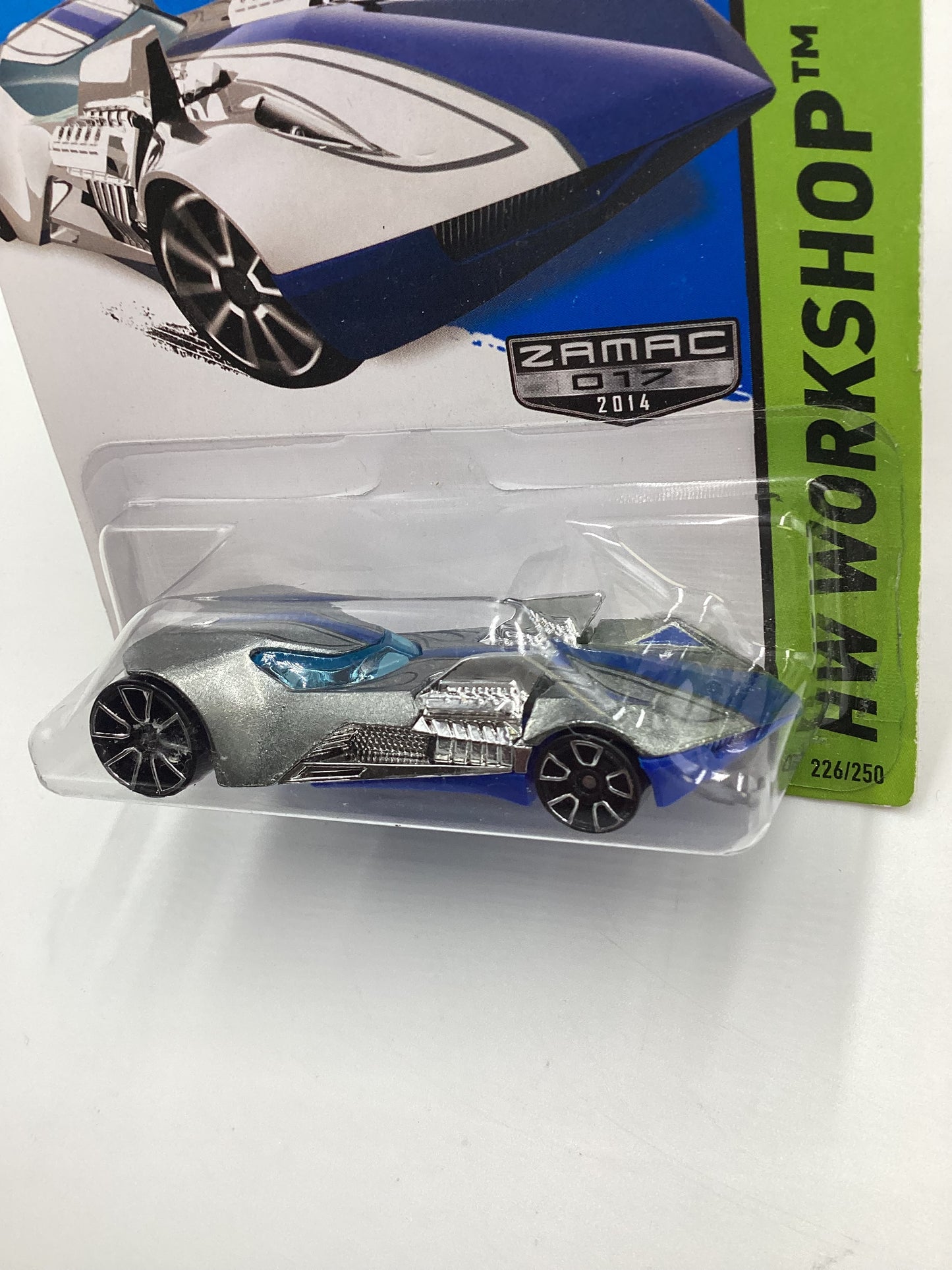 2014 Hot Wheels Walmart Exclusive Zamac 017 #226 Twin Mill III 143D