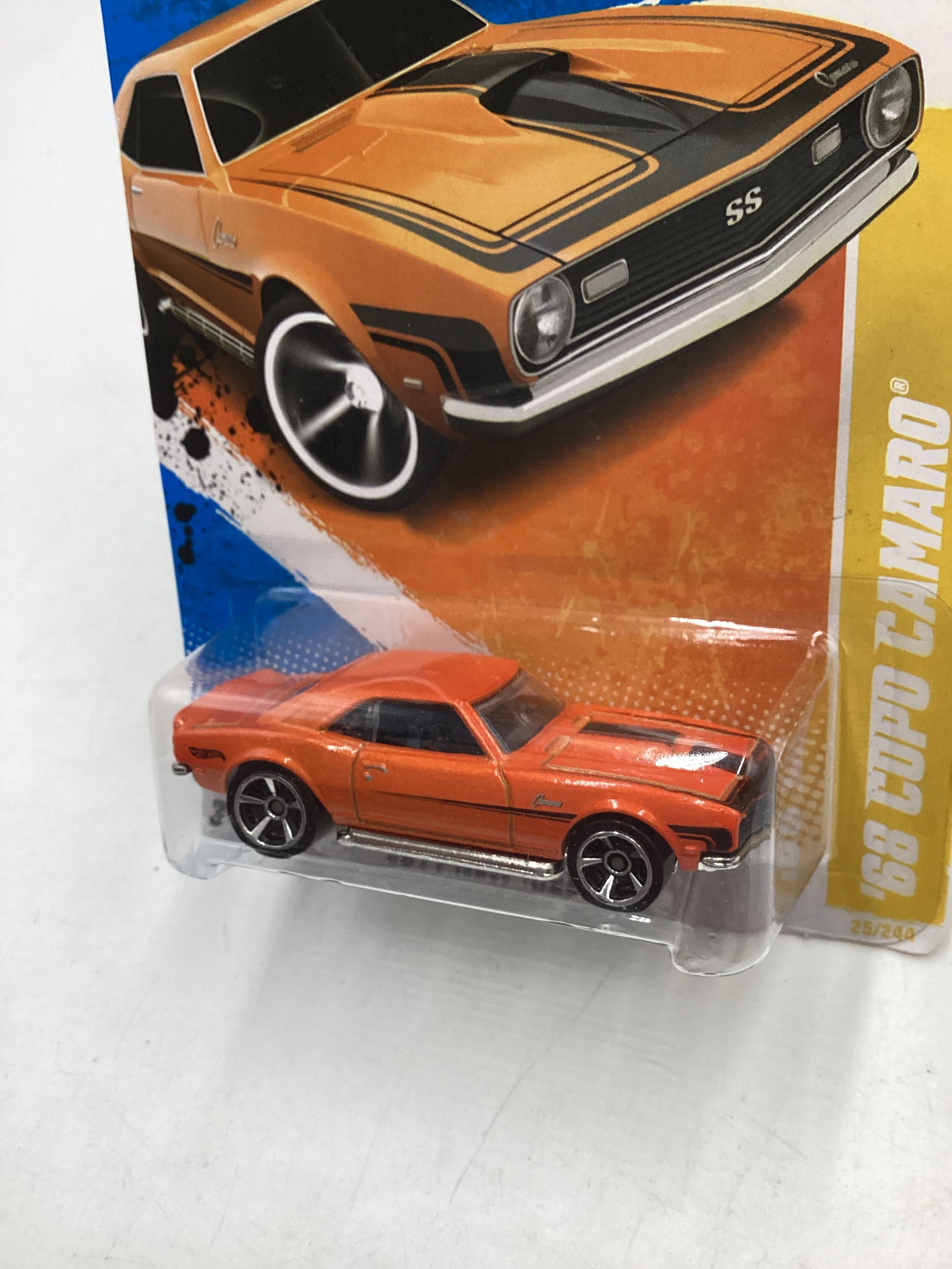 ミニカー Hot Wheels '68 COPO CAMARO Amazon.com: Hot Wheels '68 Copo Camaro, Muscle Mania 6/10 [Black