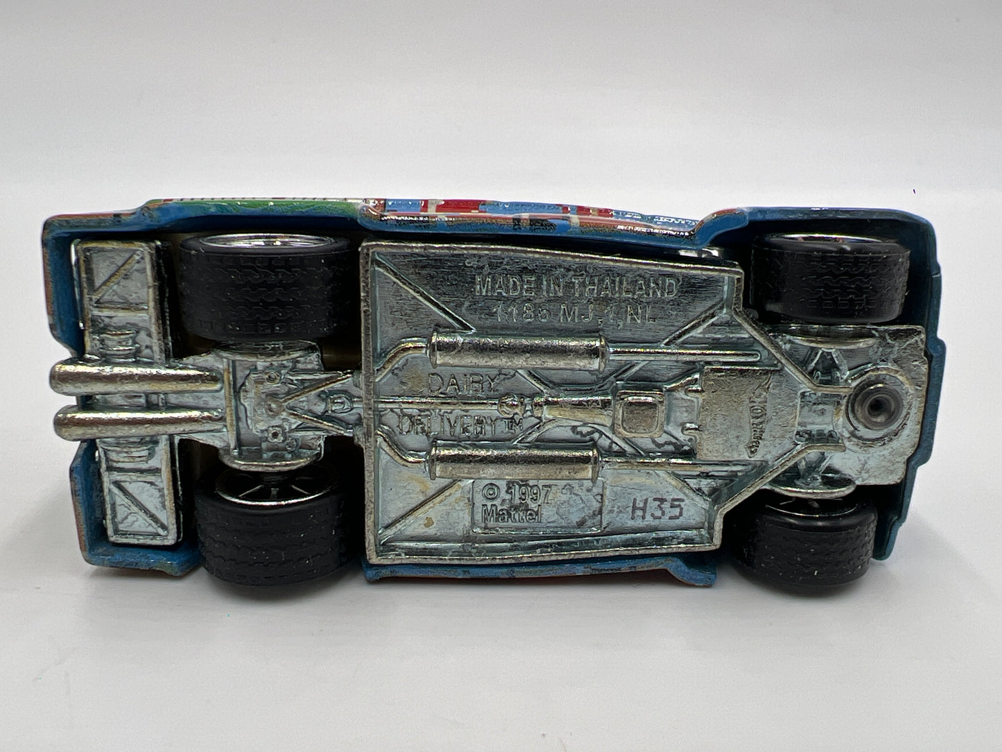 Hot Wheels 1/64 Premium Super Mario Bros Dairy Delivery Blue Loose