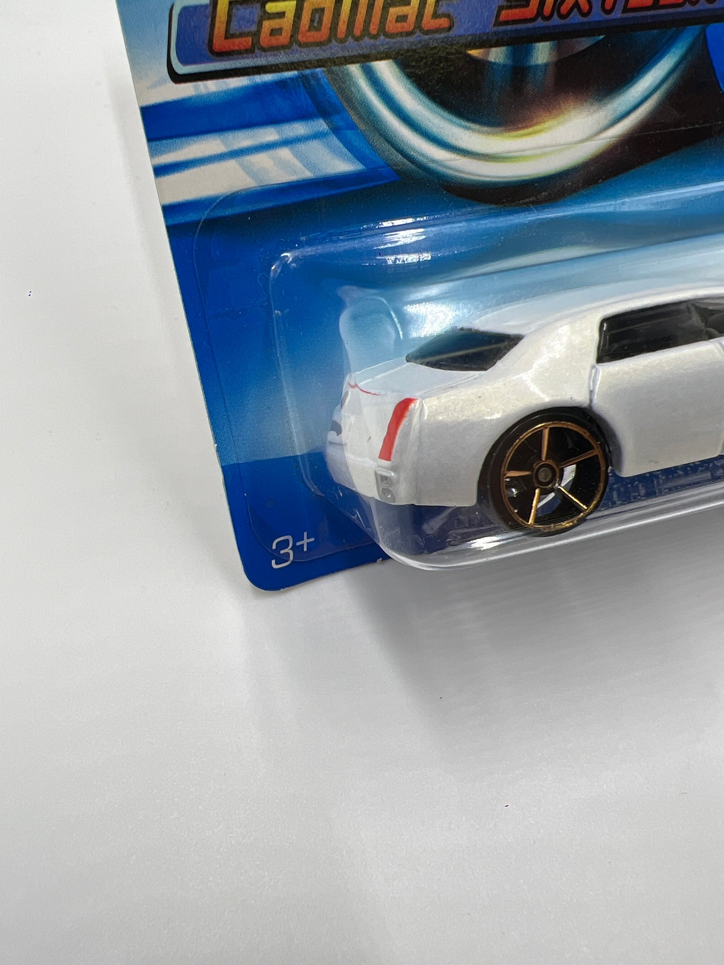 2005 Hot Wheels Faster Than Ever #116 Cadillac Sixteen White FTE W/Protector SR