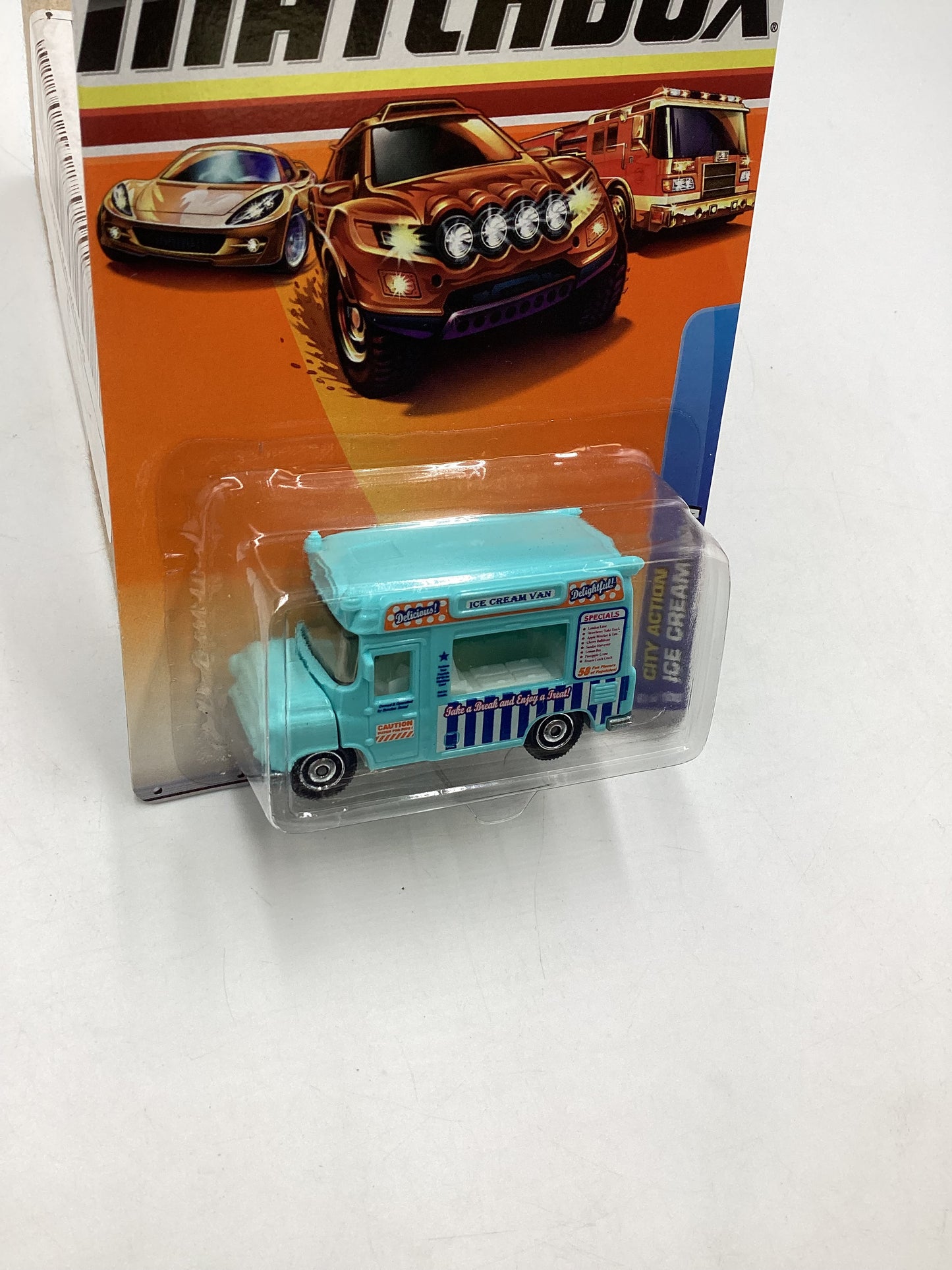 Matchbox 2010 City Action Ice Cream Van #63 207E