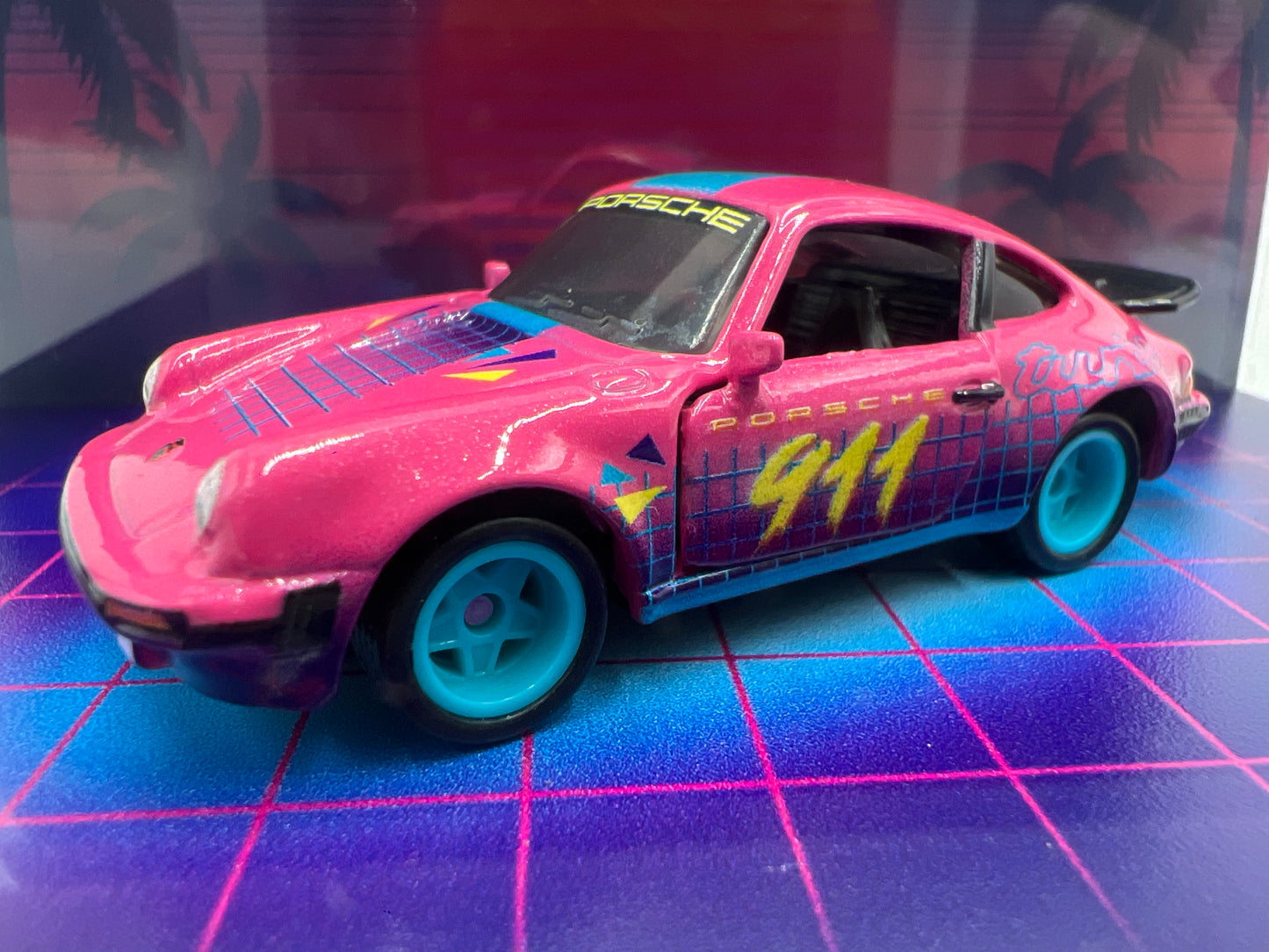 Matchbox Mattel Creations 80 Porsche 911 Turbo Pink