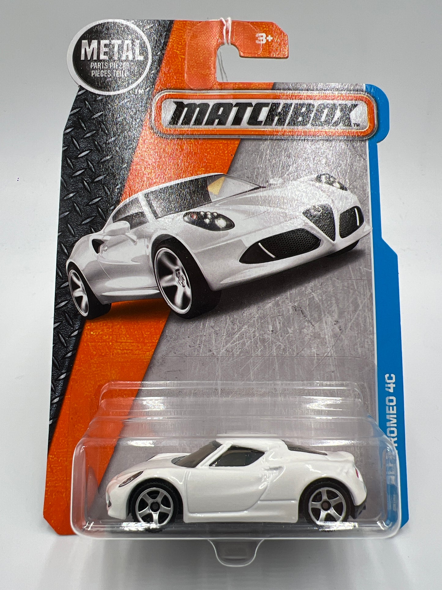 Matchbox Adventure City #26 Alpha Romeo 4C White SR