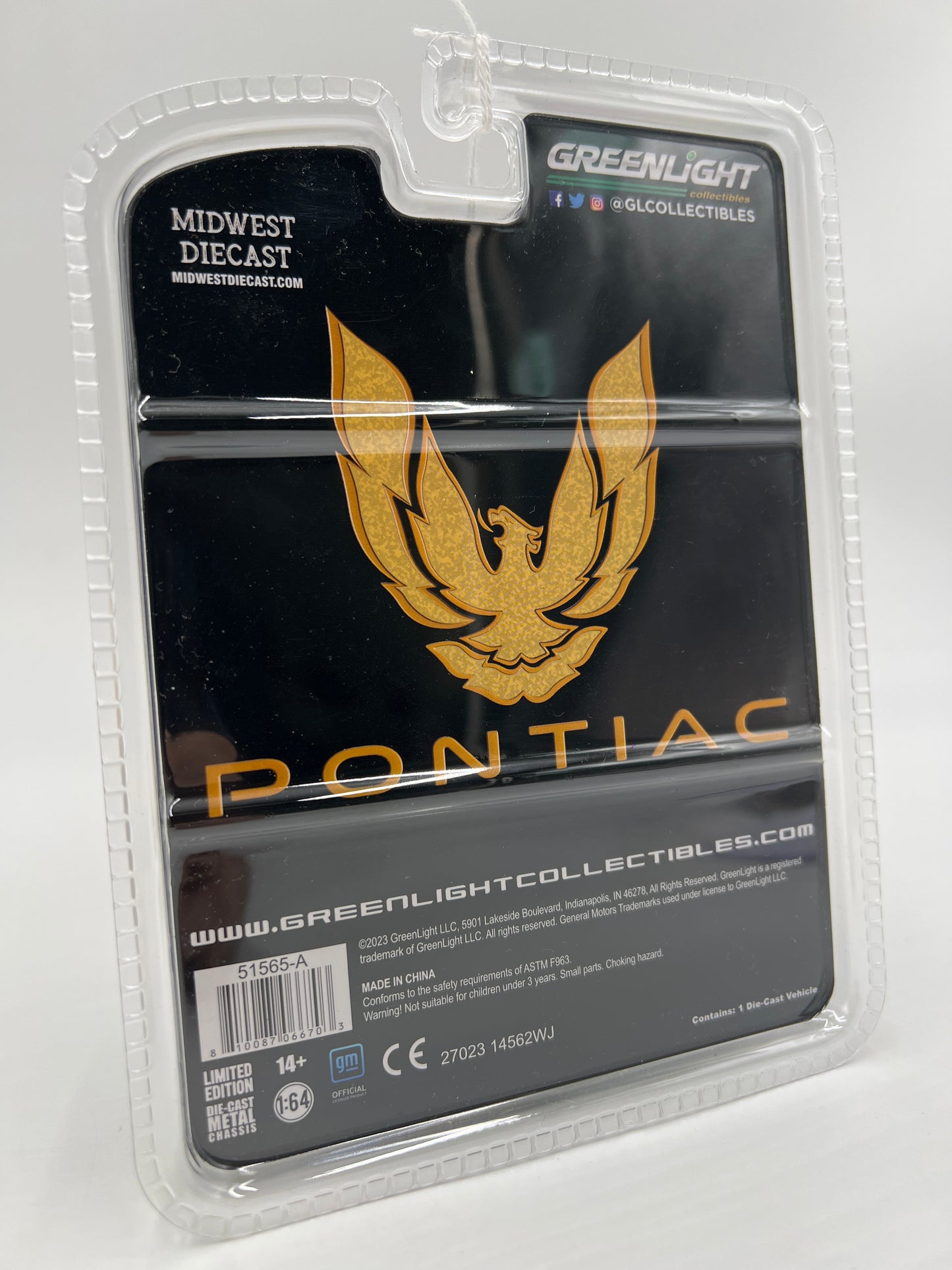 Greenlight Midwest Diecast Exclusive 1987 Pontiac Firebird T/A GTA White 182D