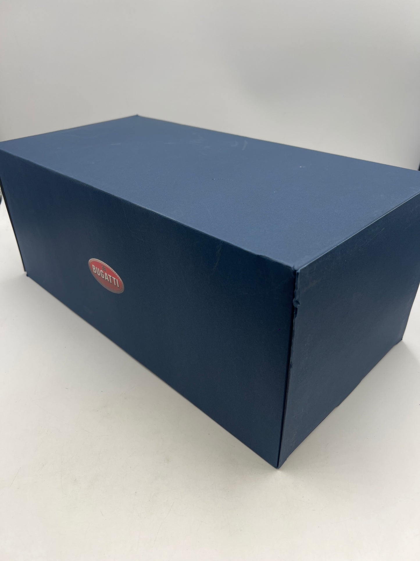 VHTF AutoArt Limited 1/12 Scale Bugatti Chiron New With Box *Outer Box Has Damage*