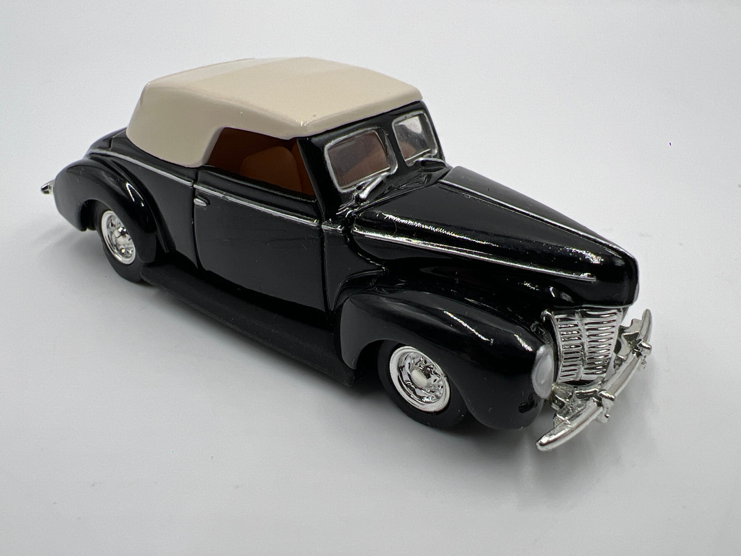Hot Wheels Collectibles 1/64 Reggies Cars 1940 Ford Black Loose