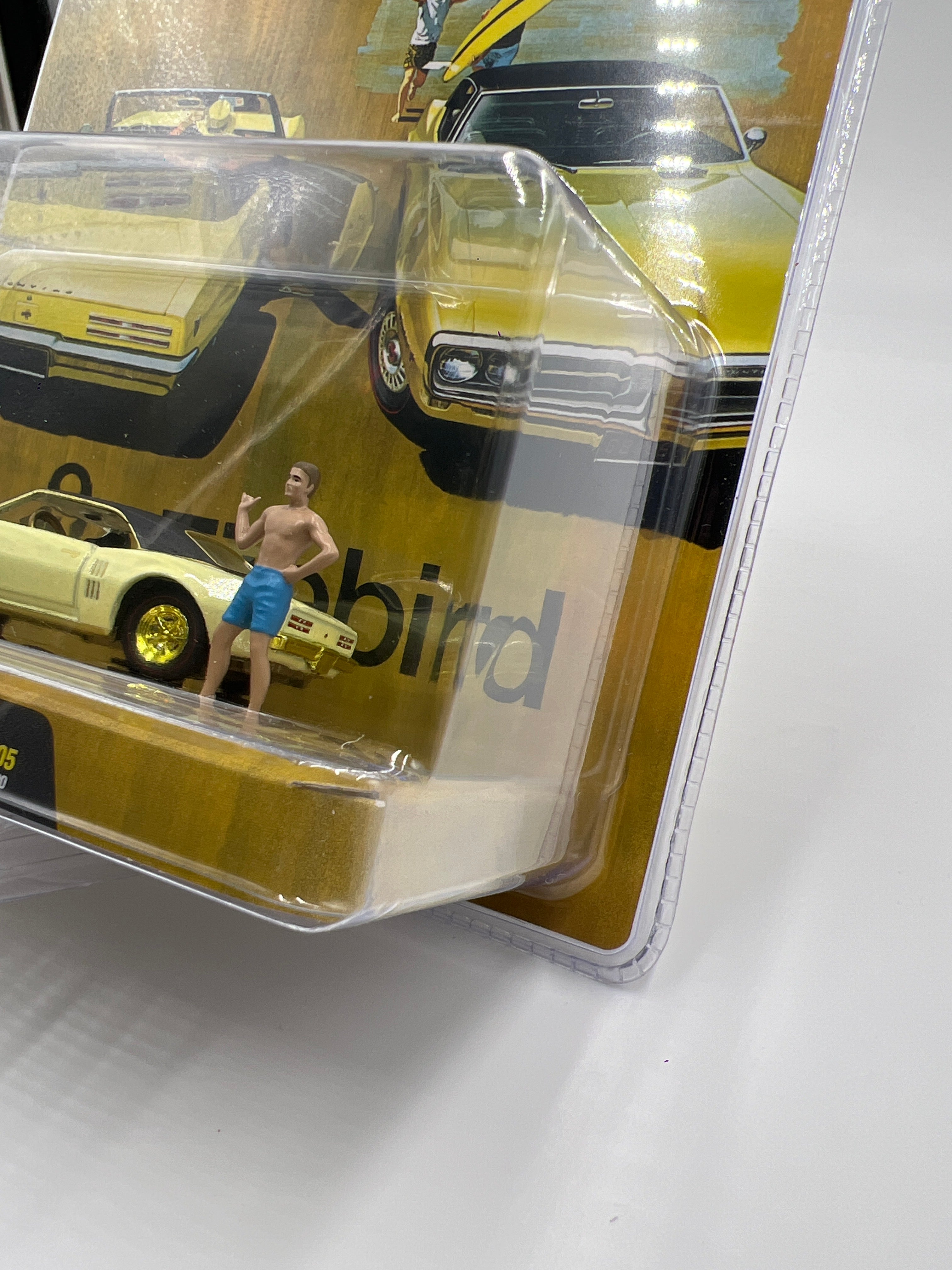 2024 M2 Machines Diorama R05 1968 Pontiac Firebird 400 H.O. Yellow