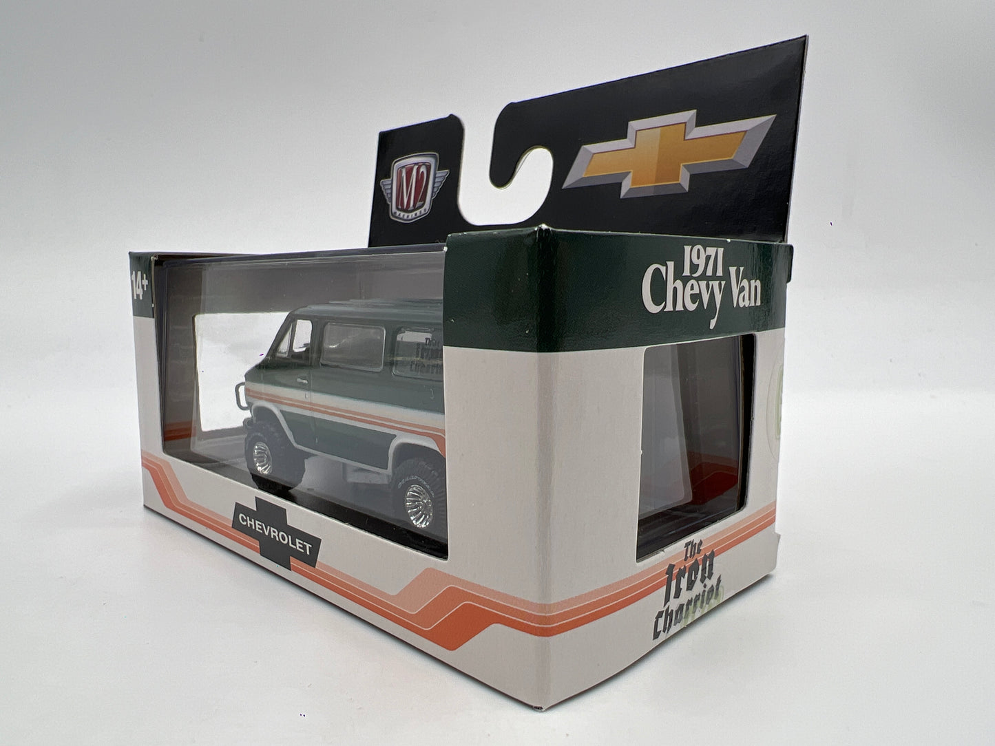 M2 Machines 1971 Chevrolet Van Beauville 4x4 Green R104
