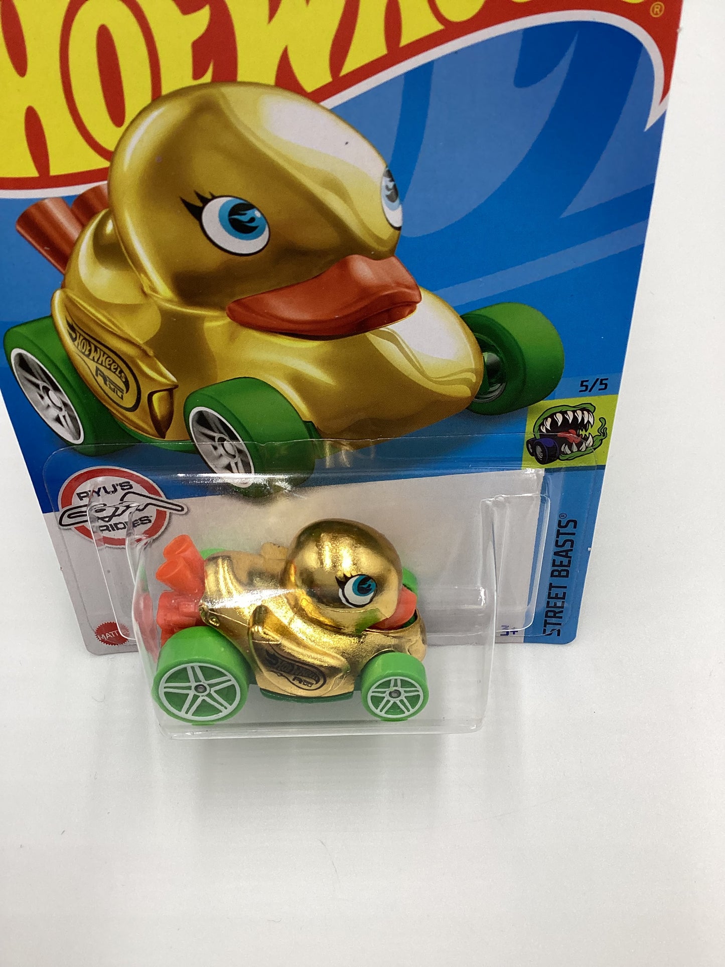 Hot Wheels 2022 Treasure Hunt Duck N Roll #139 w/protector