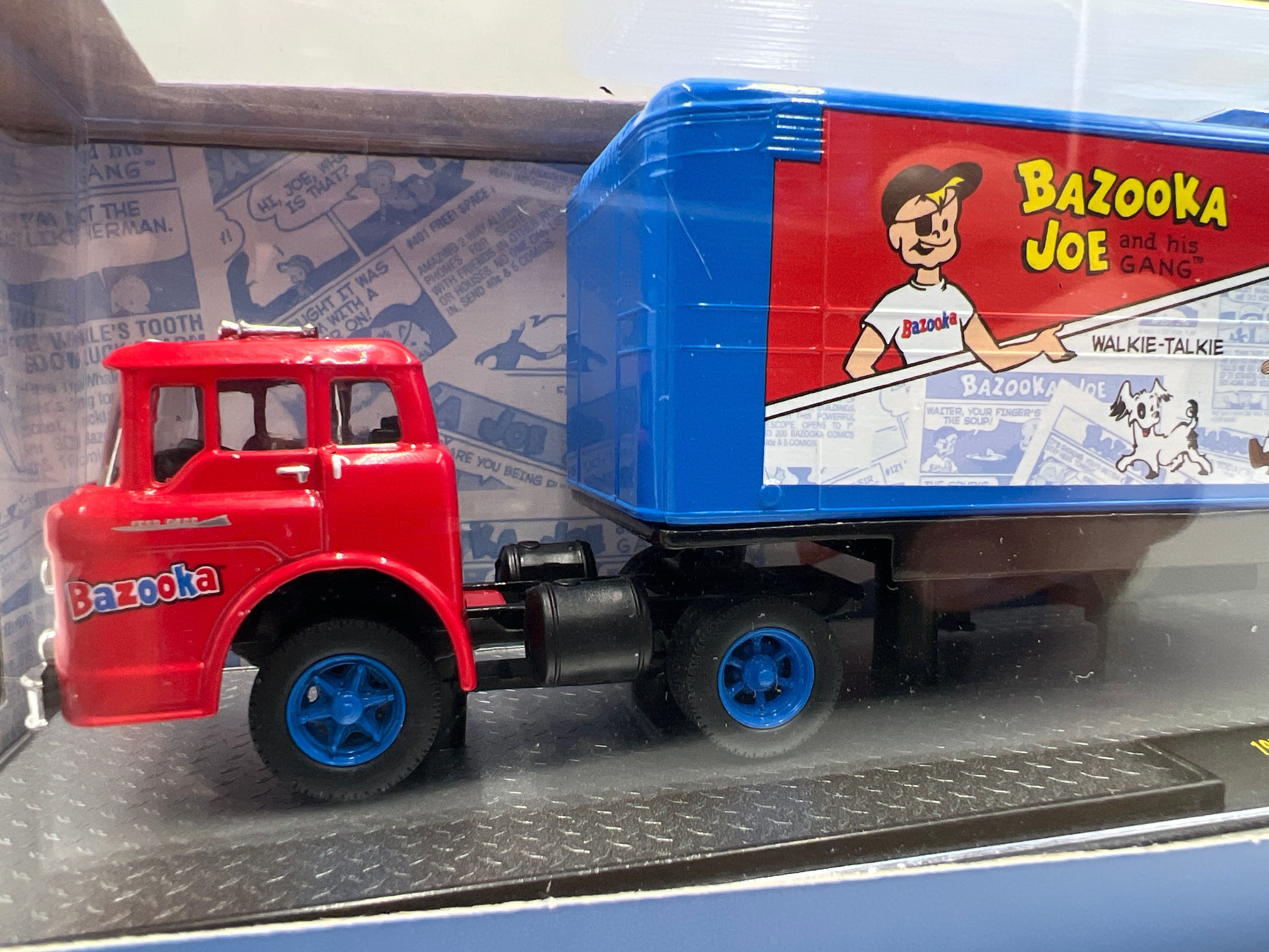 M2 Machines Auto Haulers Bazooka 1958 Ford C-600 & 1949 Mercury