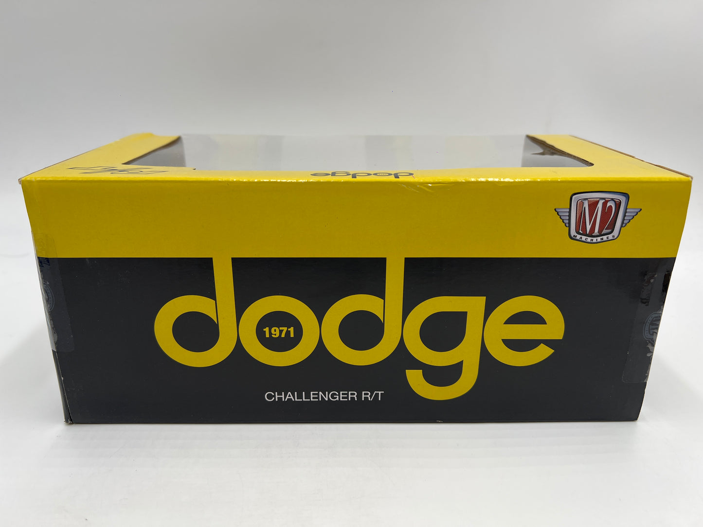 M2 Machines 1/24 1971 Dodge Challenger R/T 383 Yellow R95