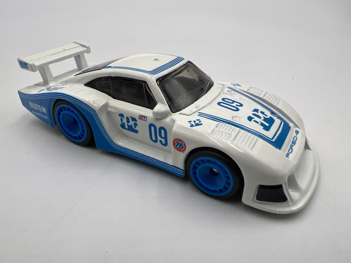 Hot Wheels Silhouettes Premium Porsche 935 White Loose