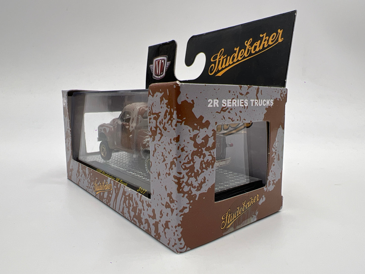 M2 Machines 2R Series Trucks 1950 Studebaker 2R Truck Weathered S127
